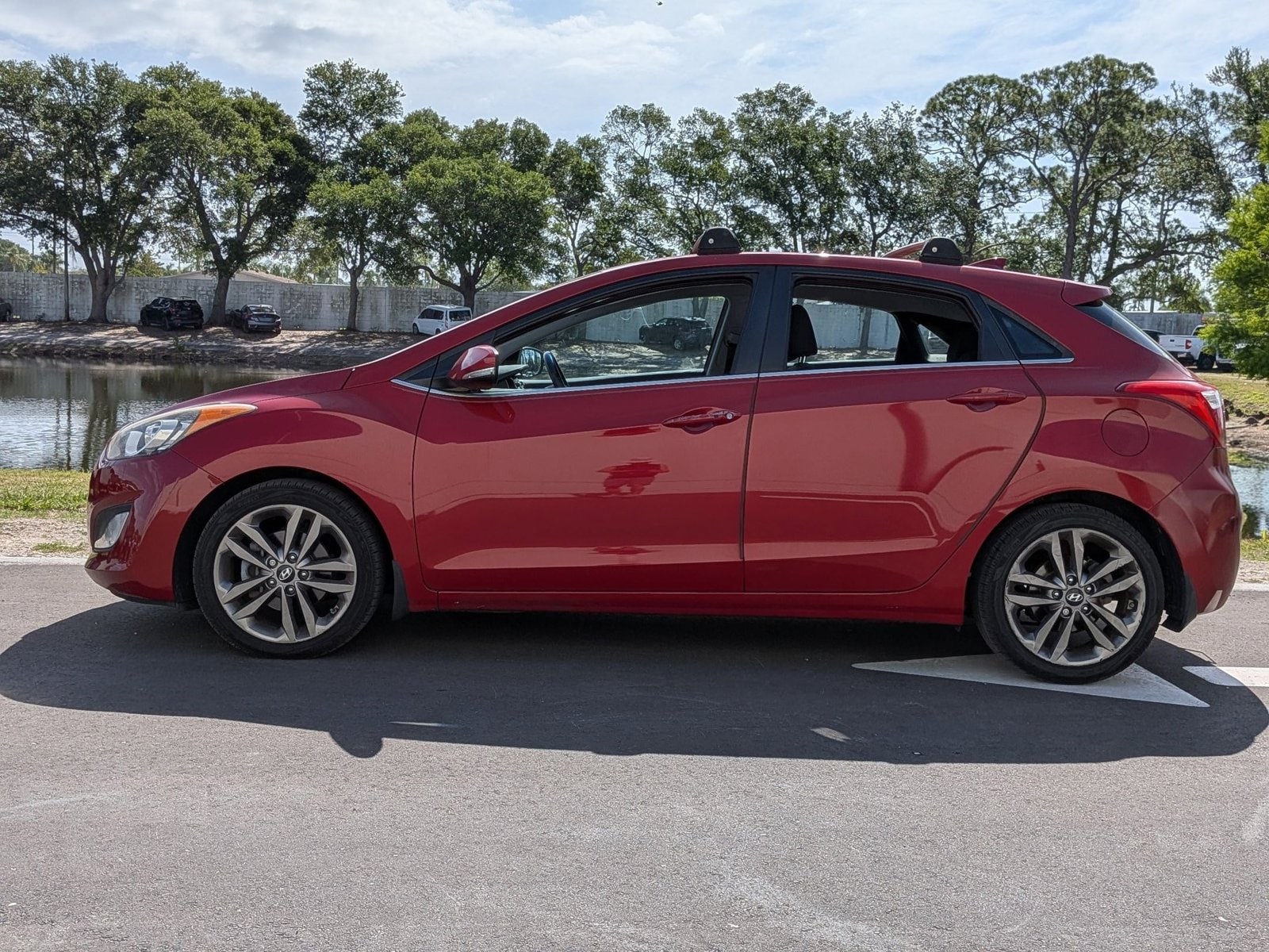 Used 2016 Hyundai Elantra GT Base with VIN KMHD35LH9GU336249 for sale in Pinellas Park, FL
