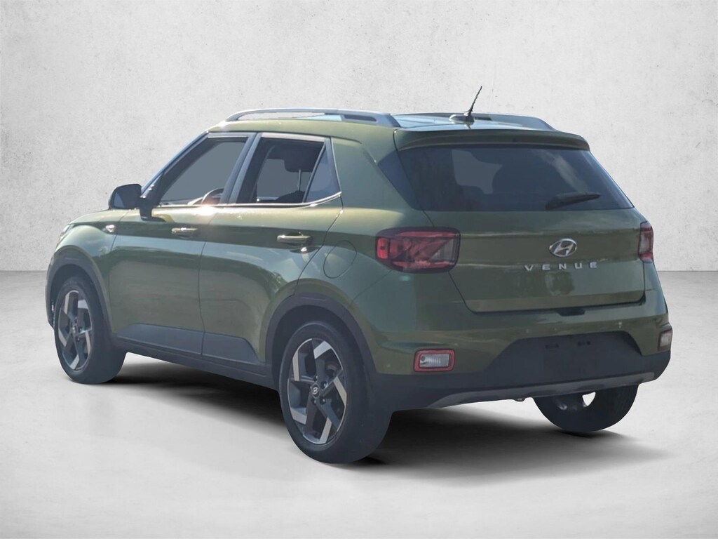 Used 2023 Hyundai Venue SEL SUV