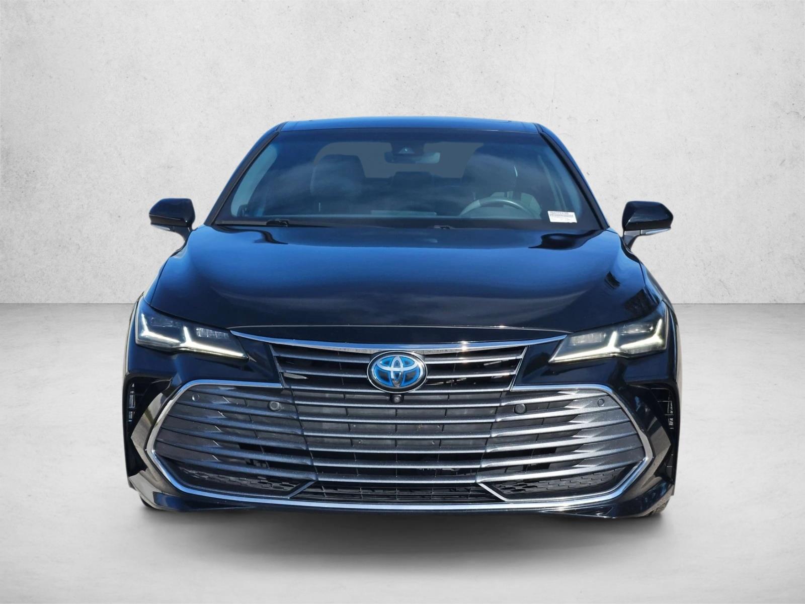 2021 Toyota Avalon Hybrid Limited photo 2