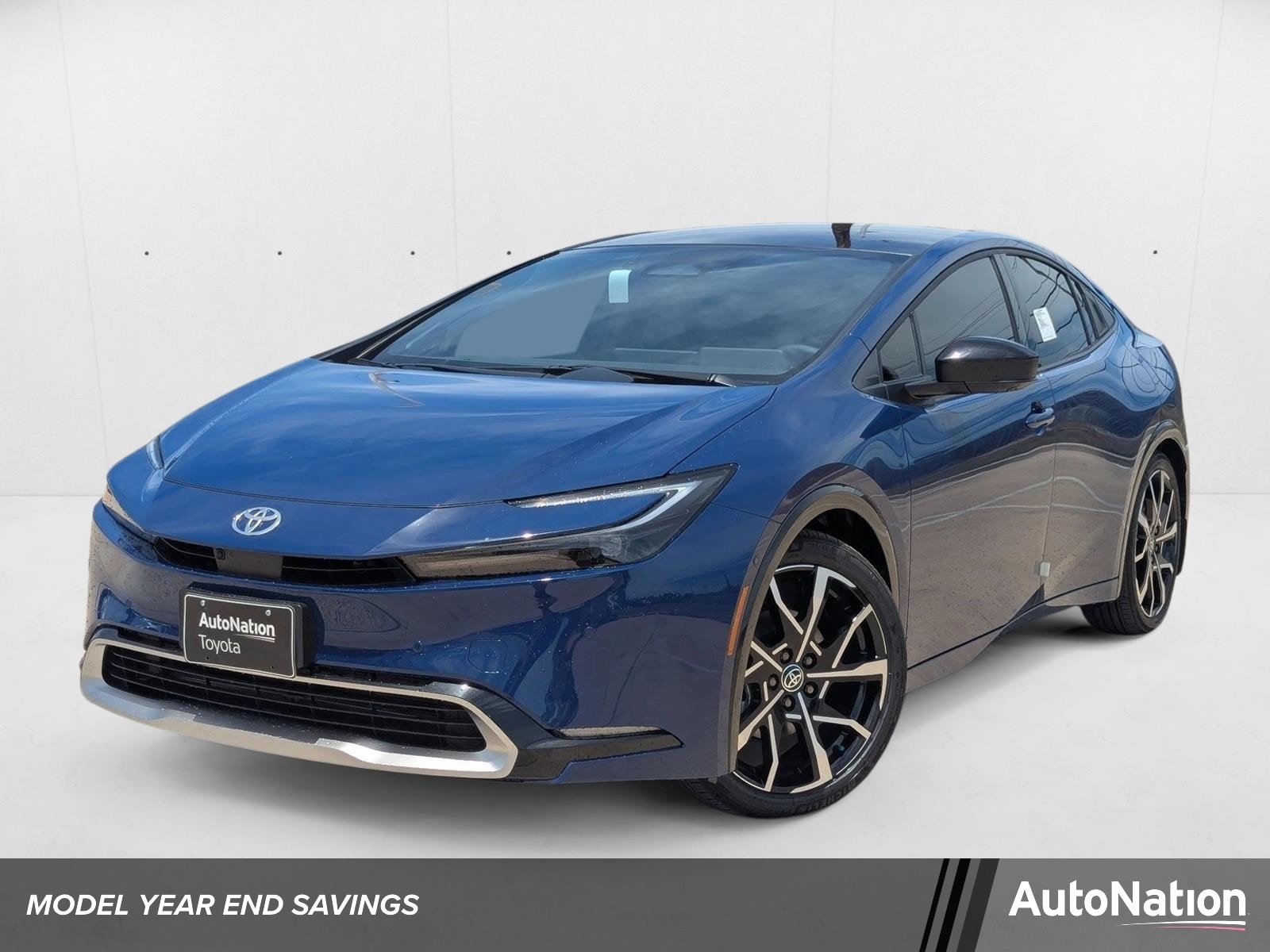 2025 Toyota Prius XSE Premium Plug-in Hybrid's photo