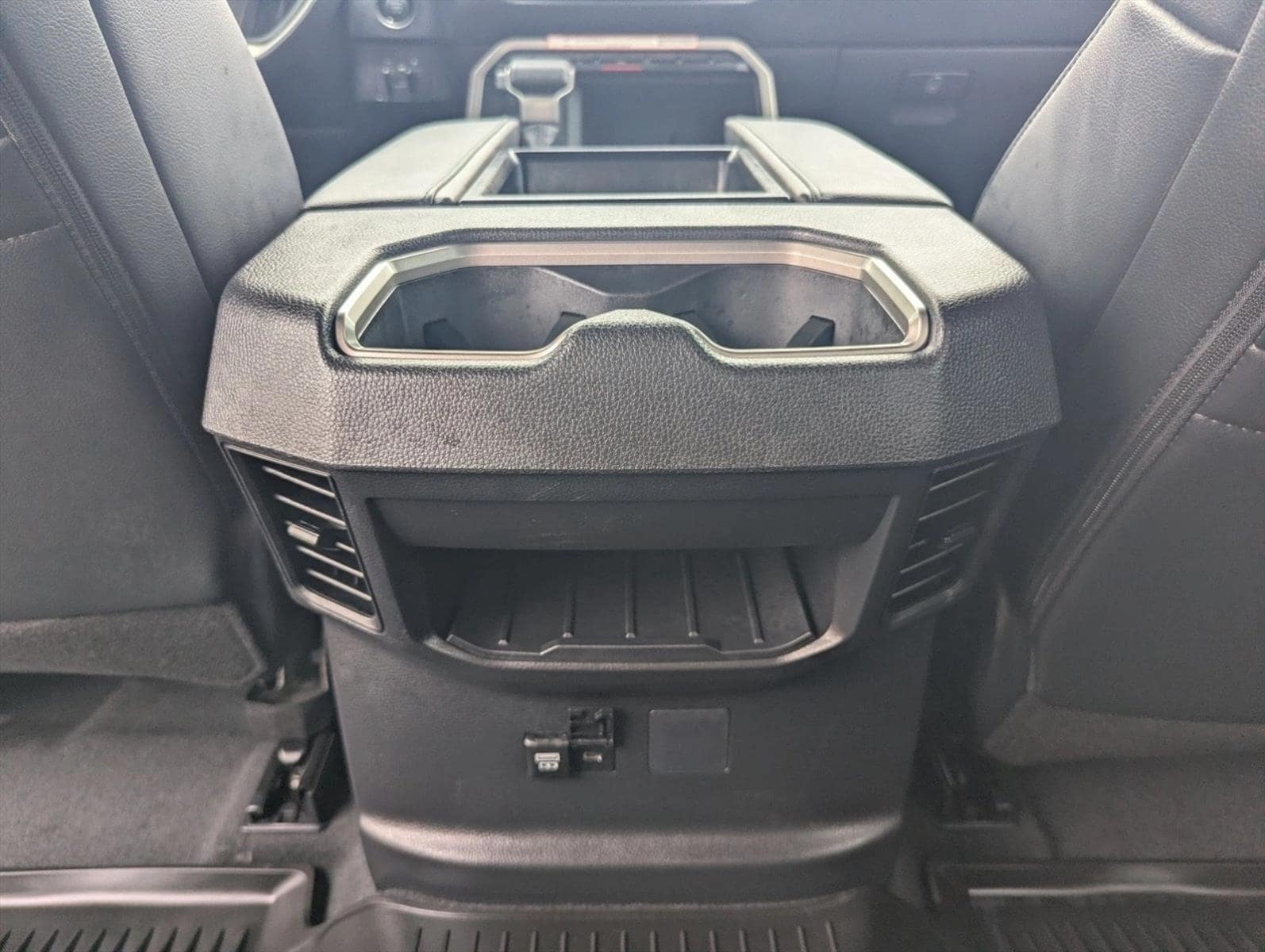 2025 Toyota Tundra SR5 - Photo 15