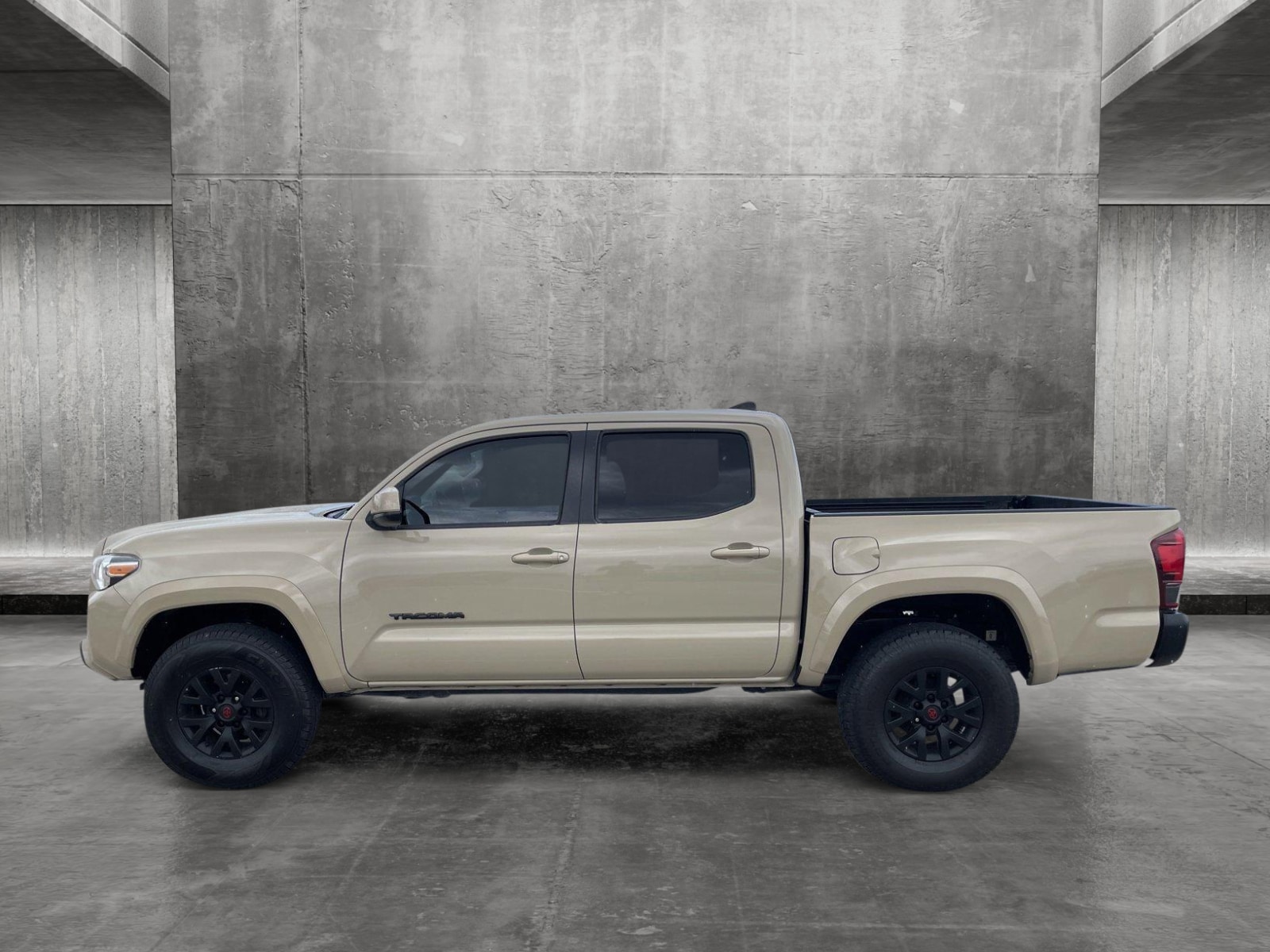 Used 2019 Toyota Tacoma SR5 with VIN 3TMAZ5CN2KM112314 for sale in Corpus Christi, TX