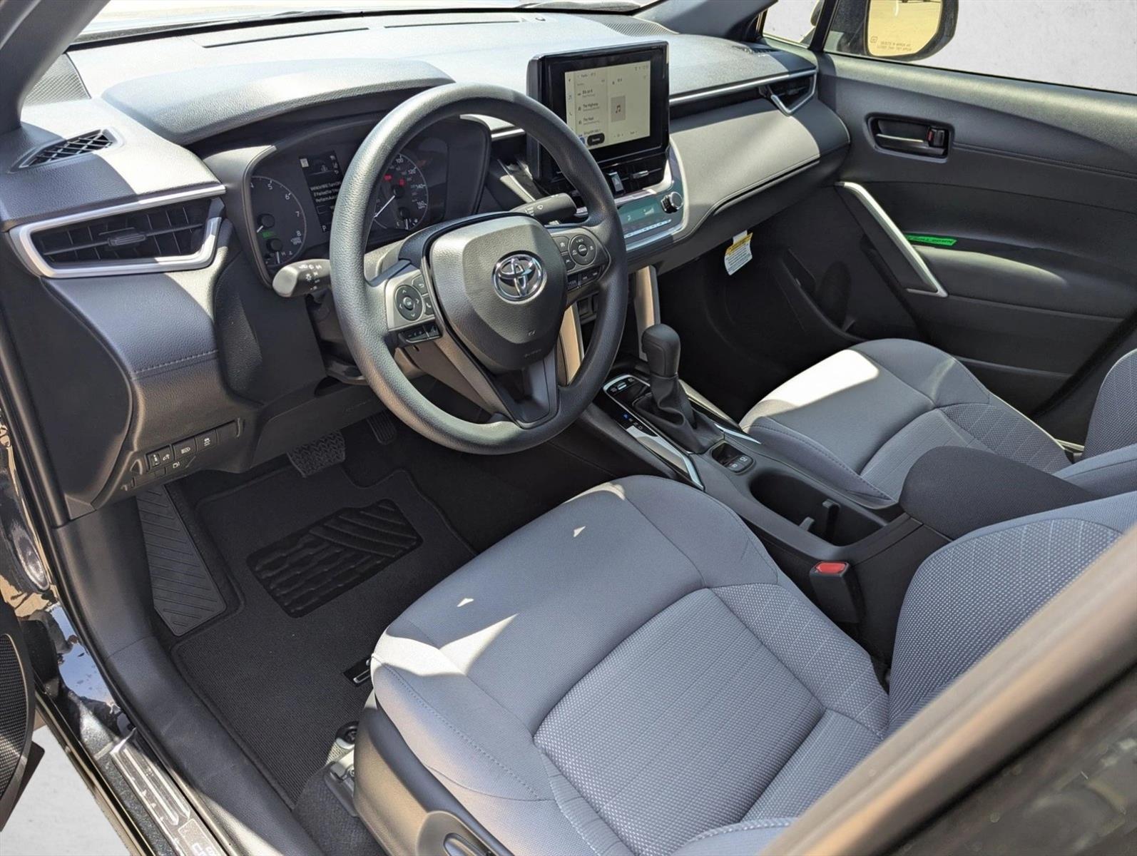 2025 Toyota Corolla Hybrid S photo 3