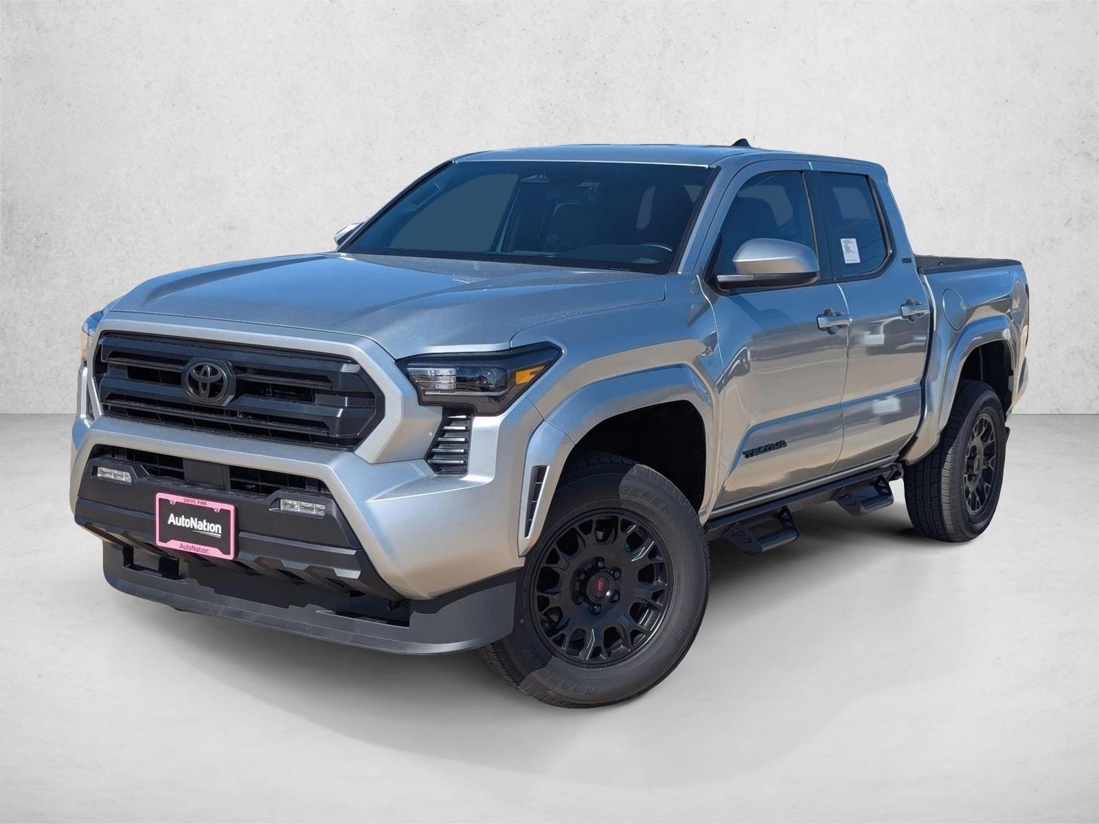 2025 Toyota Tacoma SR5's photo