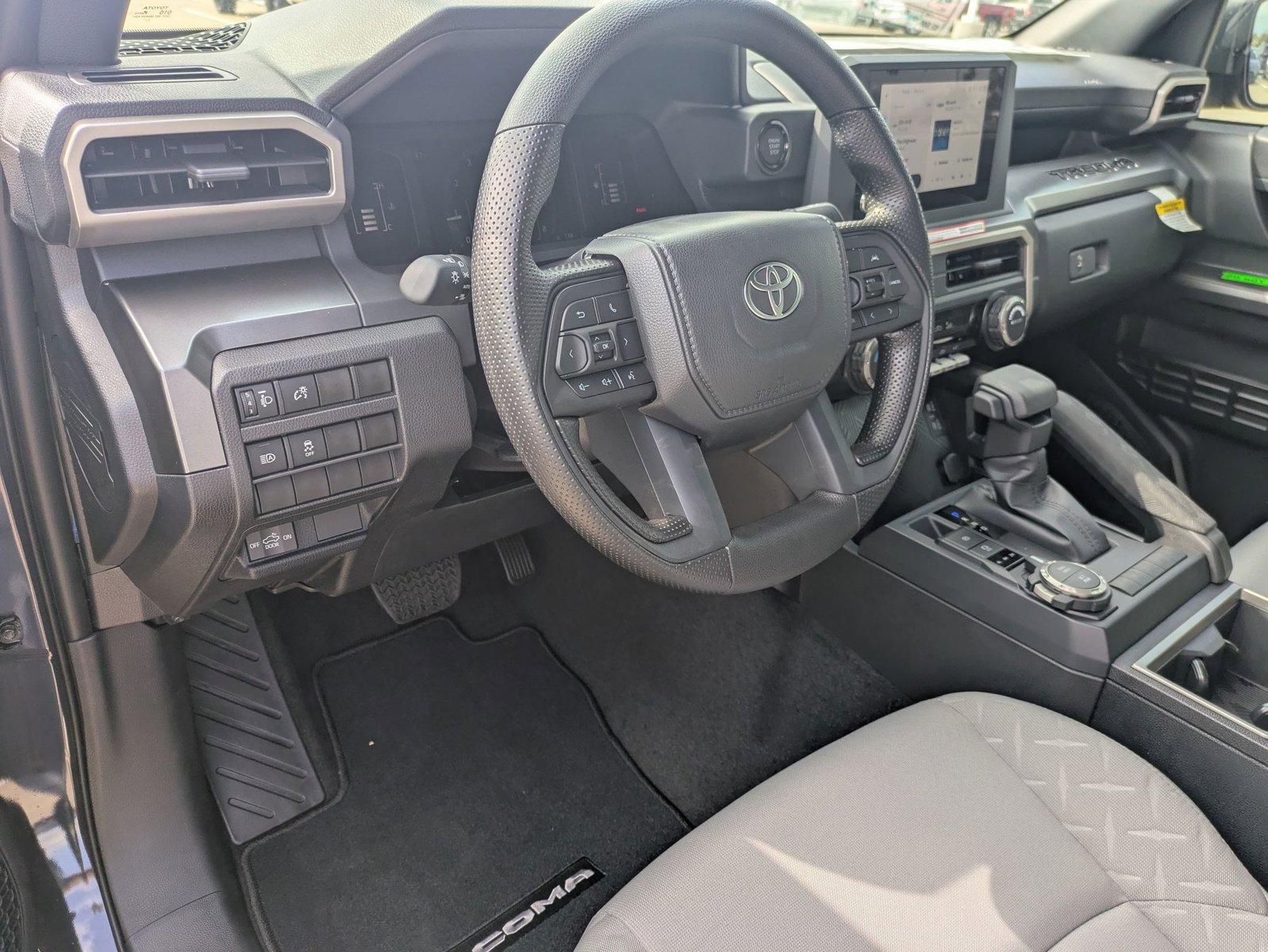 2025 Toyota Tacoma SR5 4x4 Double Cab photo 3