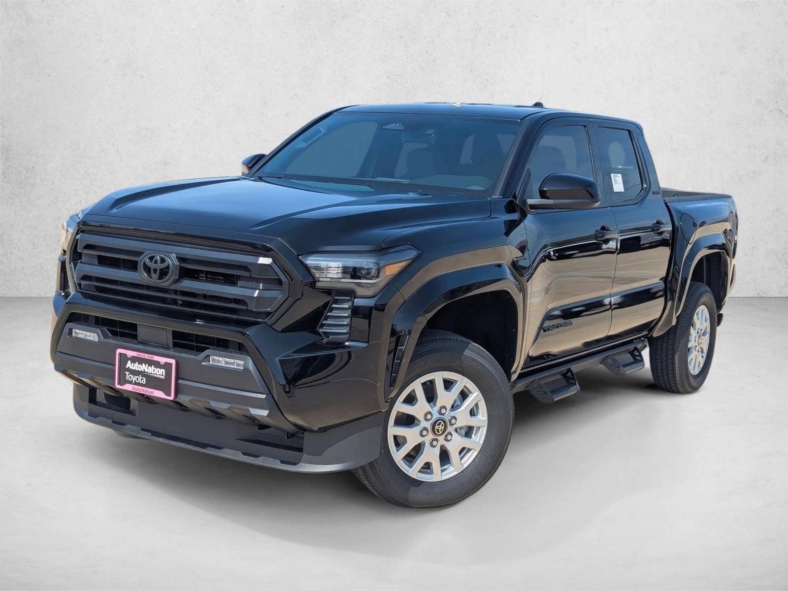 2025 Toyota Tacoma SR5's photo