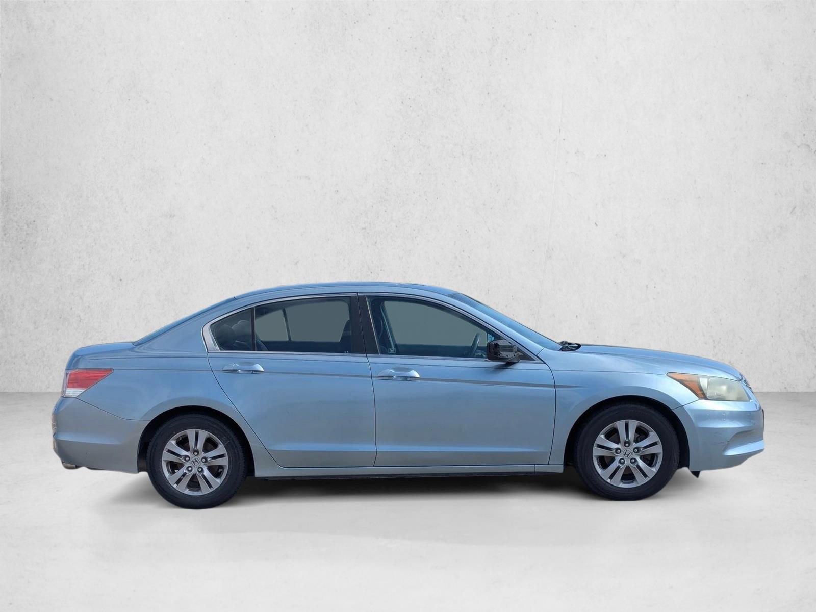 2012 Honda Accord LX-P photo 4