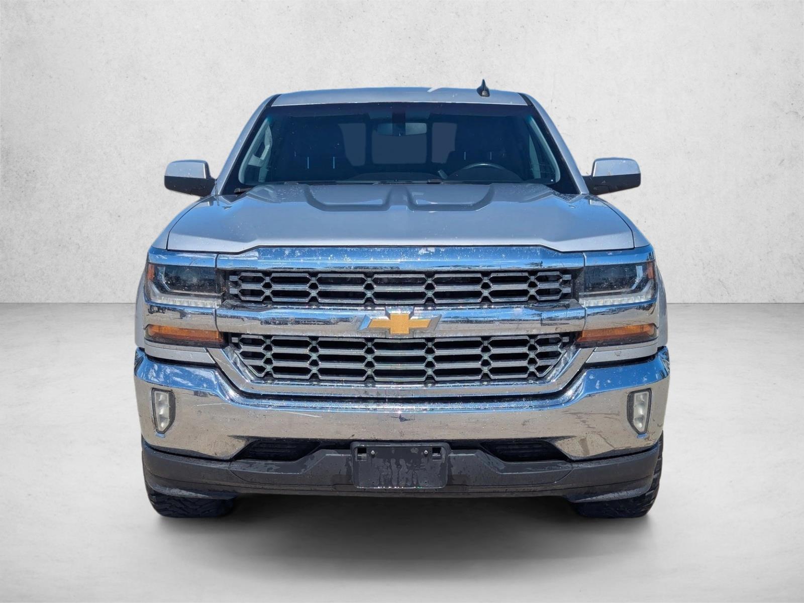 2017 Chevrolet Silverado 1500 photo 2