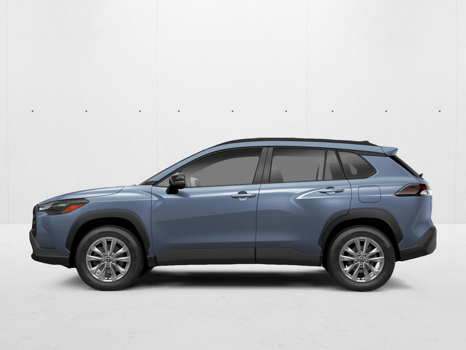 2026 Toyota Corolla Cross LE photo 2