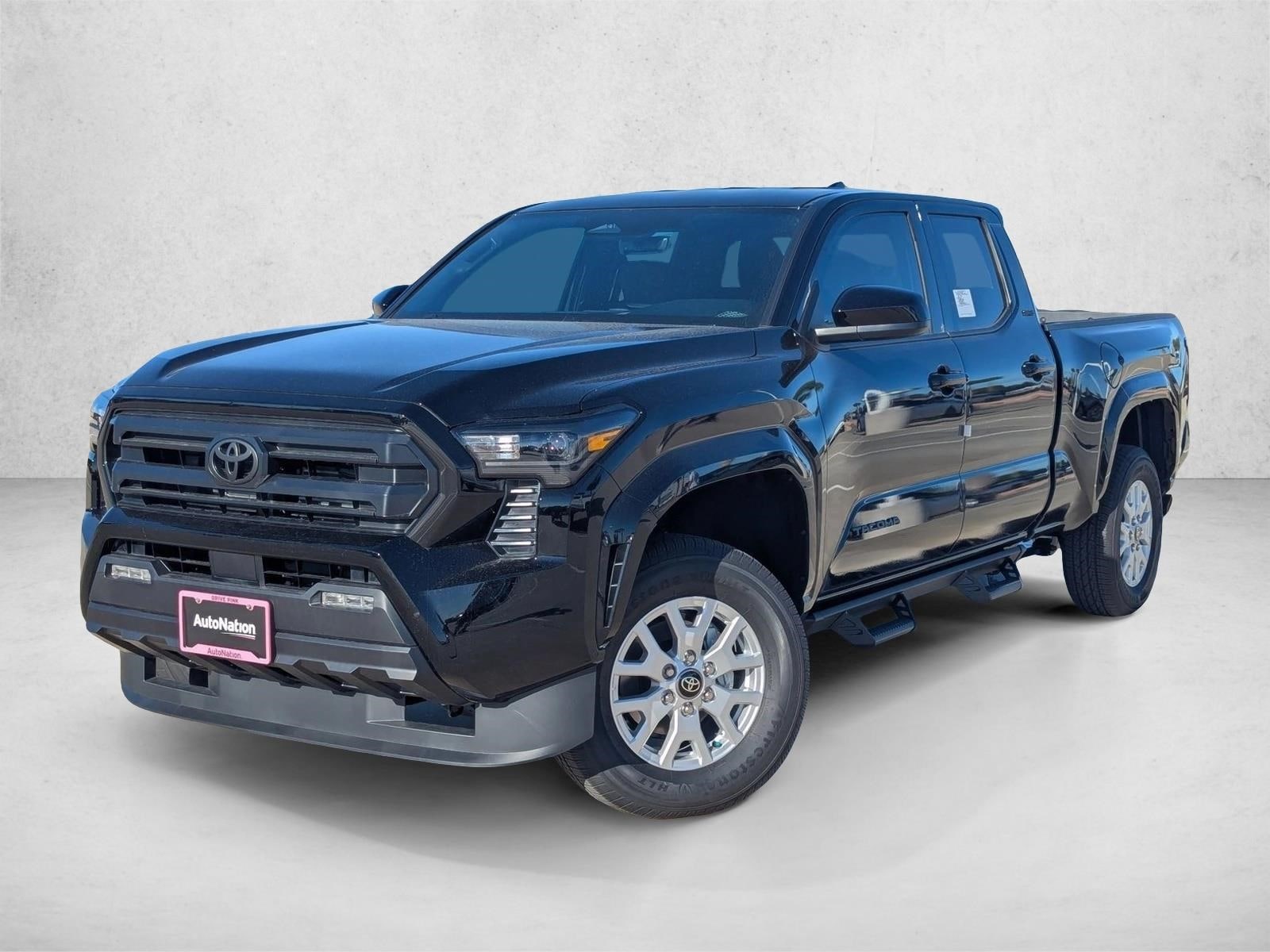 2025 Toyota Tacoma SR5's photo