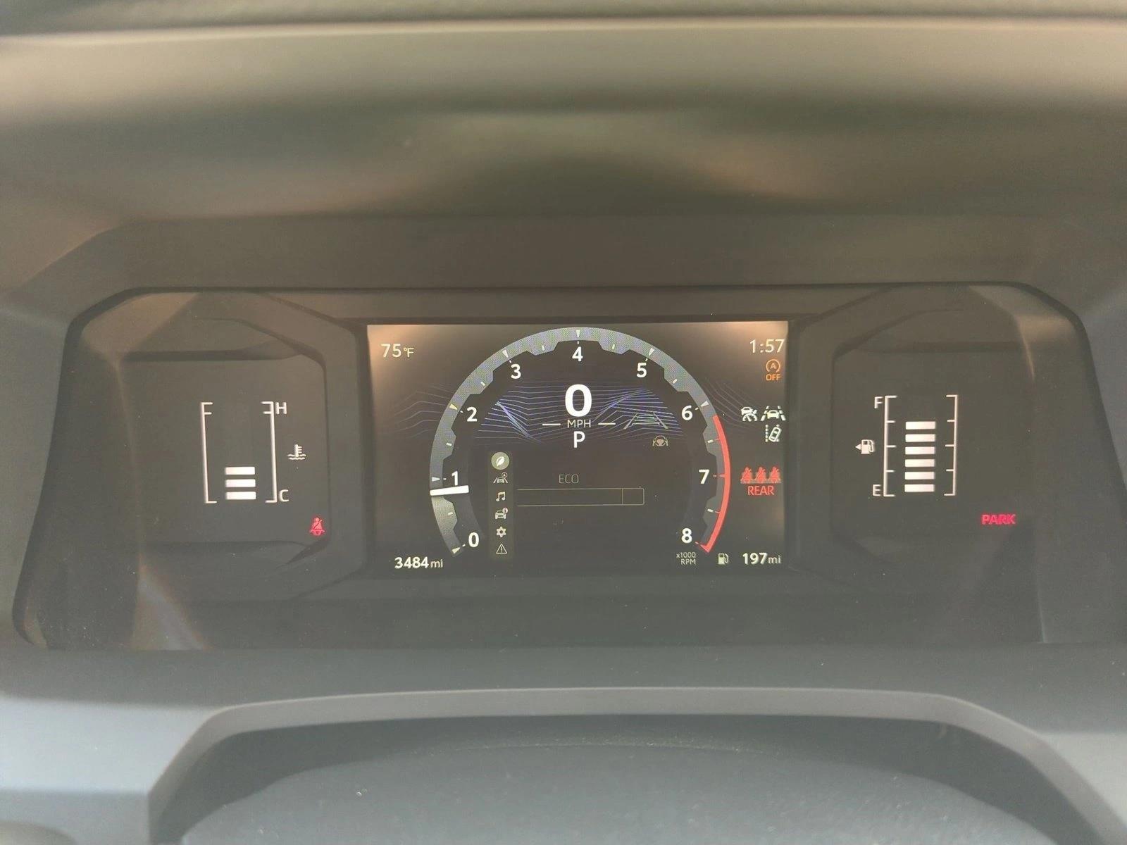 2025 Toyota Tacoma SR5 - Photo 10