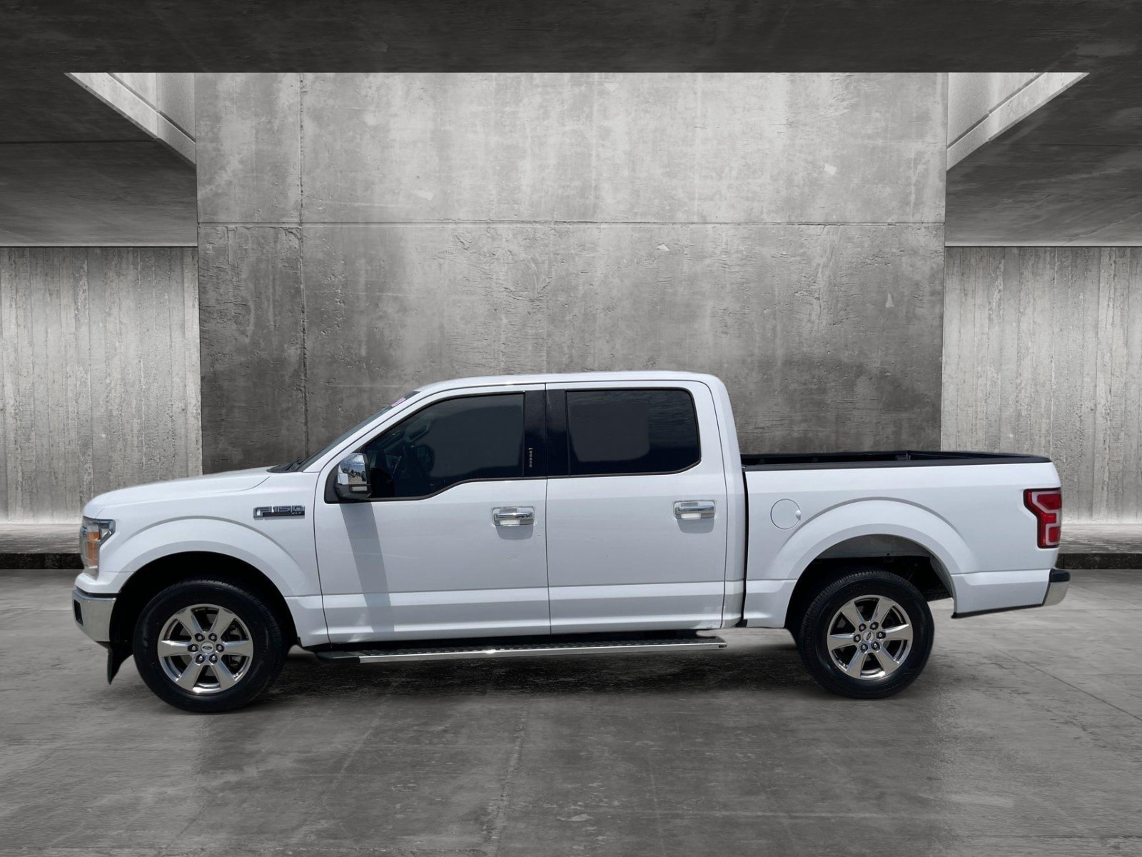 Used 2018 Ford F-150 XLT with VIN 1FTEW1CP5JKF90575 for sale in Corpus Christi, TX