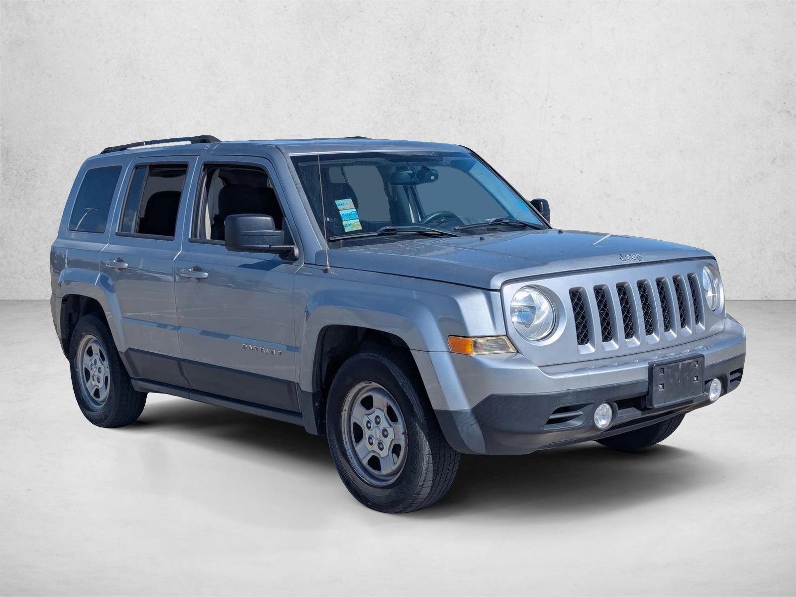 2016 Jeep Patriot Sport photo 2