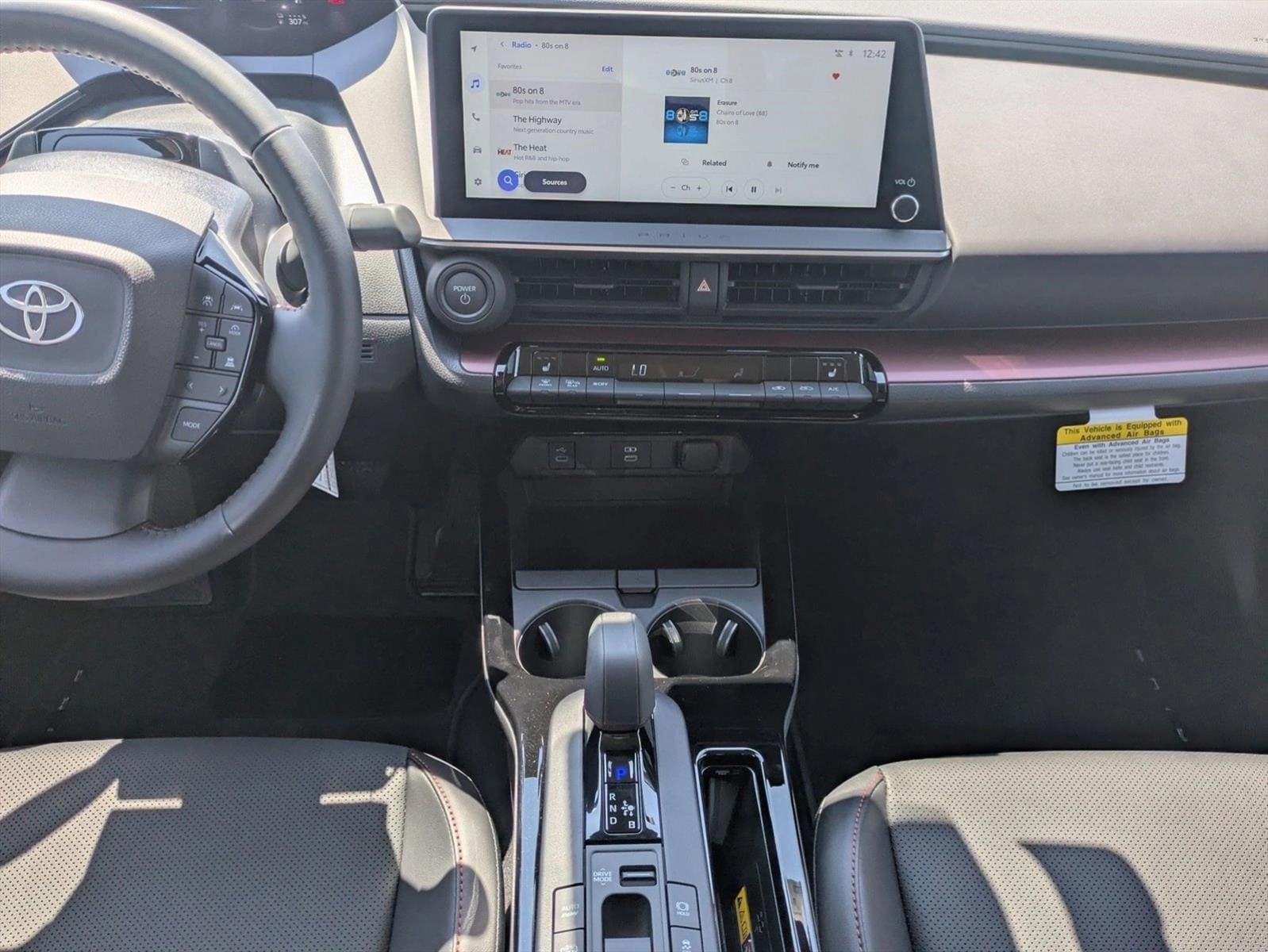 2026 Toyota Prius Plug-in Hybrid XSE - Photo 15