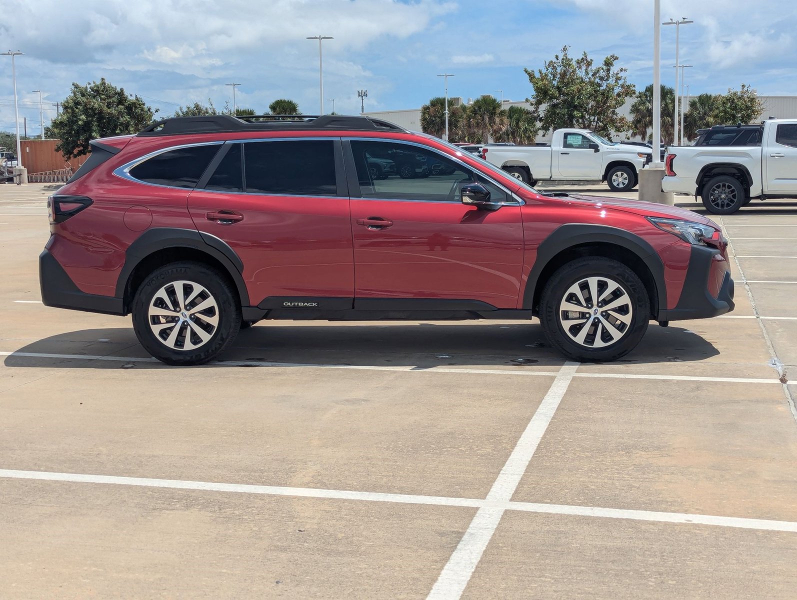 2025 Subaru Outback Premium photo 4