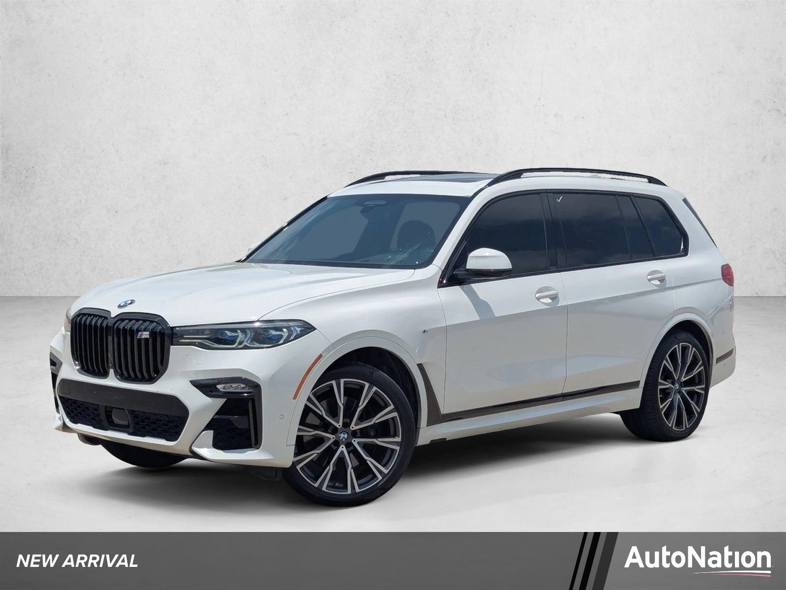 2021 BMW X7 M50i's photo
