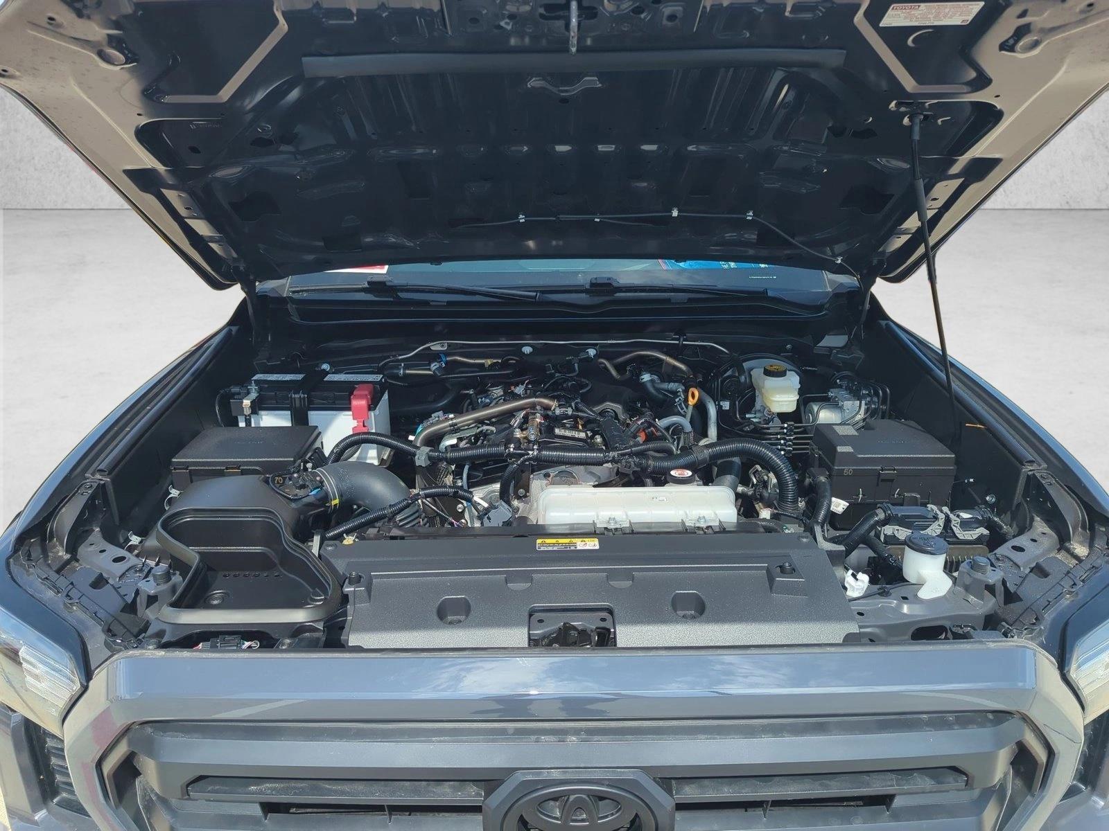 2025 Toyota Tacoma SR5 - Photo 20