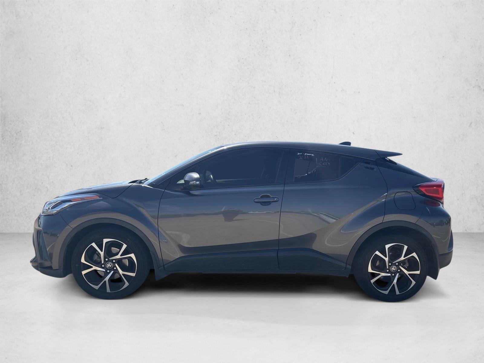 2021 Toyota C-HR XLE photo 2
