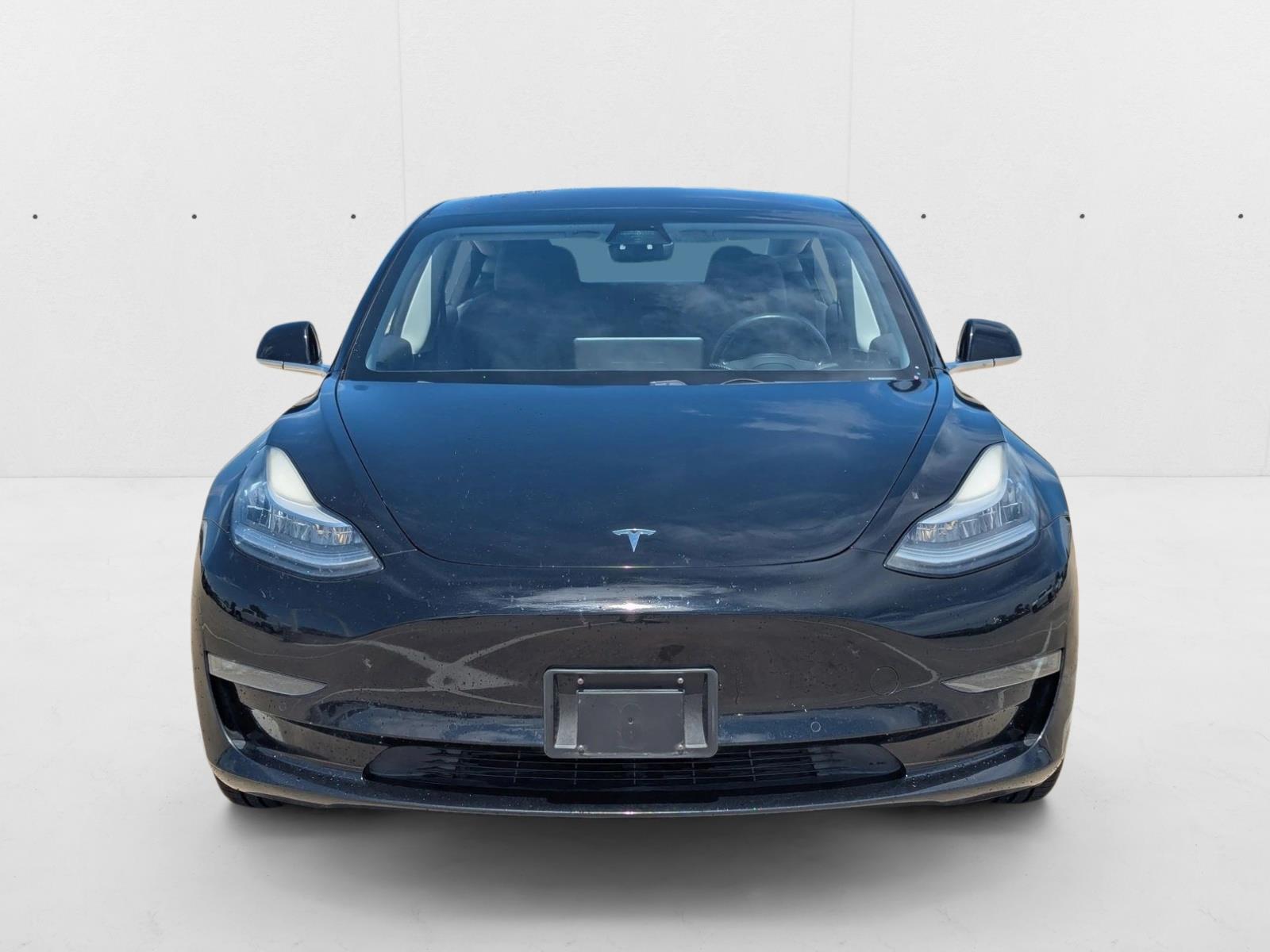 2019 Tesla Model 3 Standard Range Plus photo 2