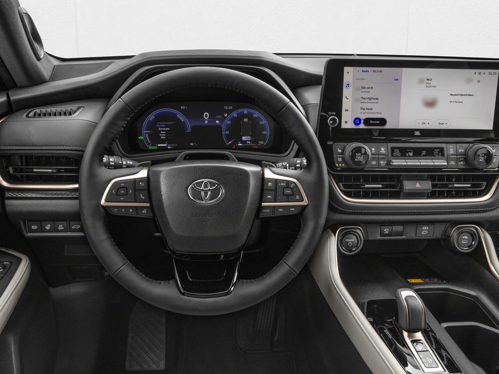 2026 Toyota Highlander Platinum Hybrid photo 3