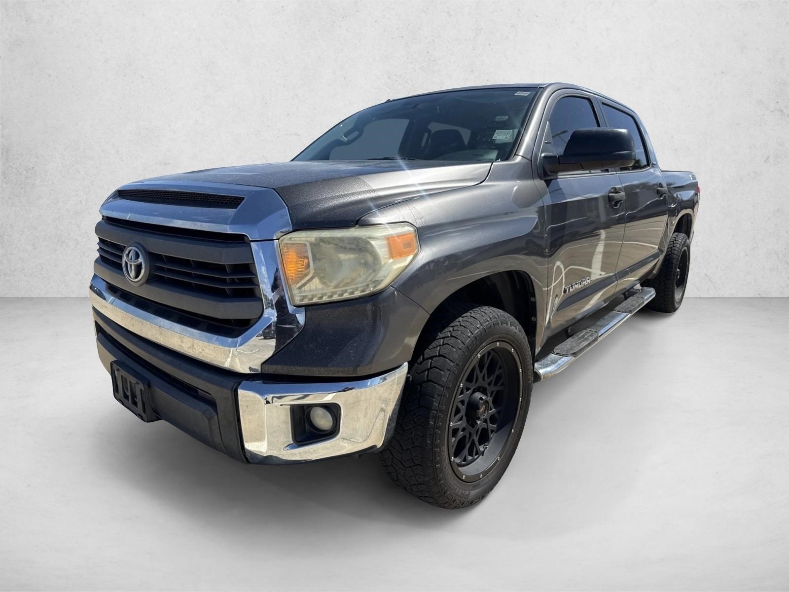 2014 Toyota Tundra SR5