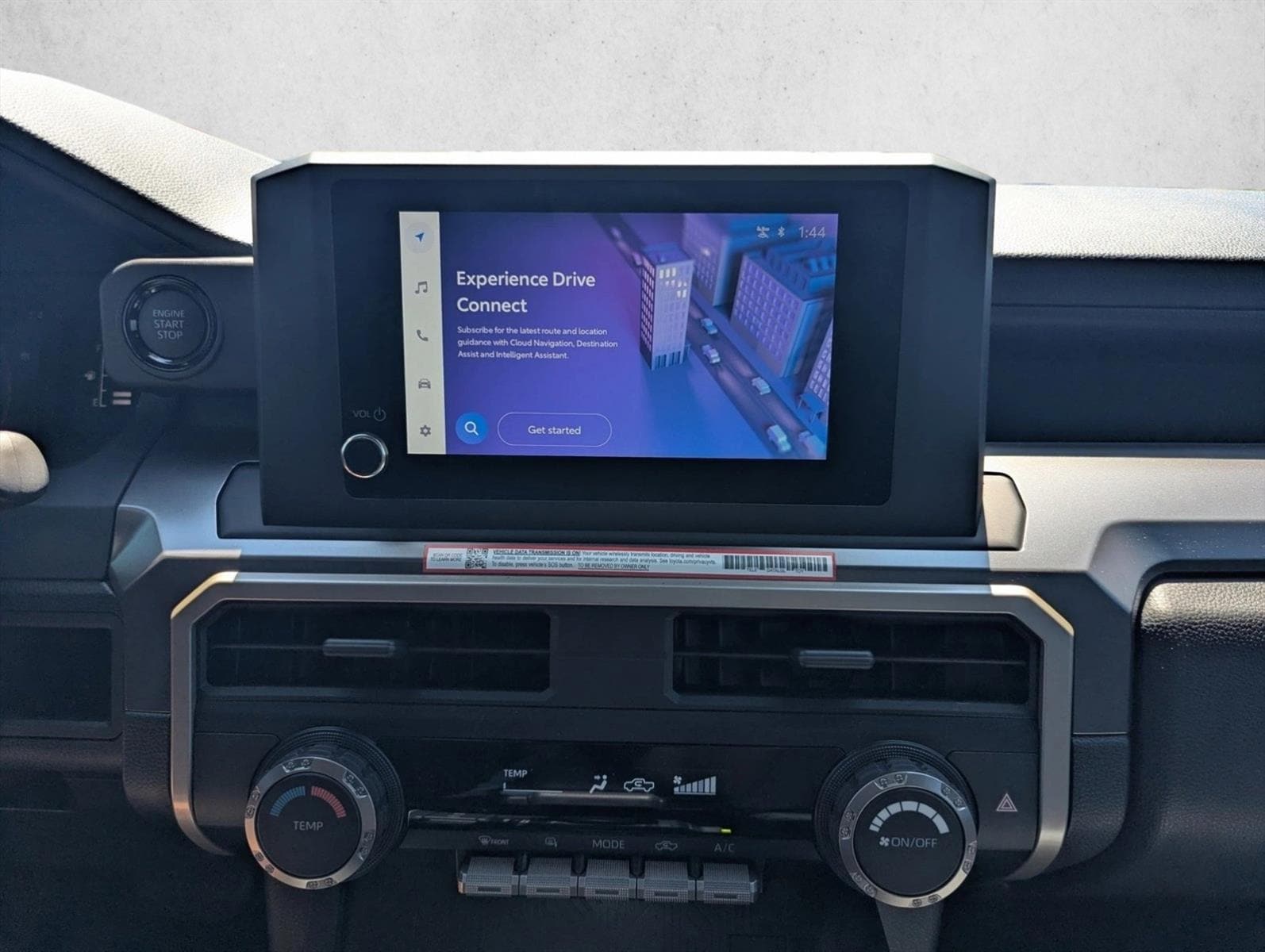 2025 Toyota Tacoma SR5 - Photo 13