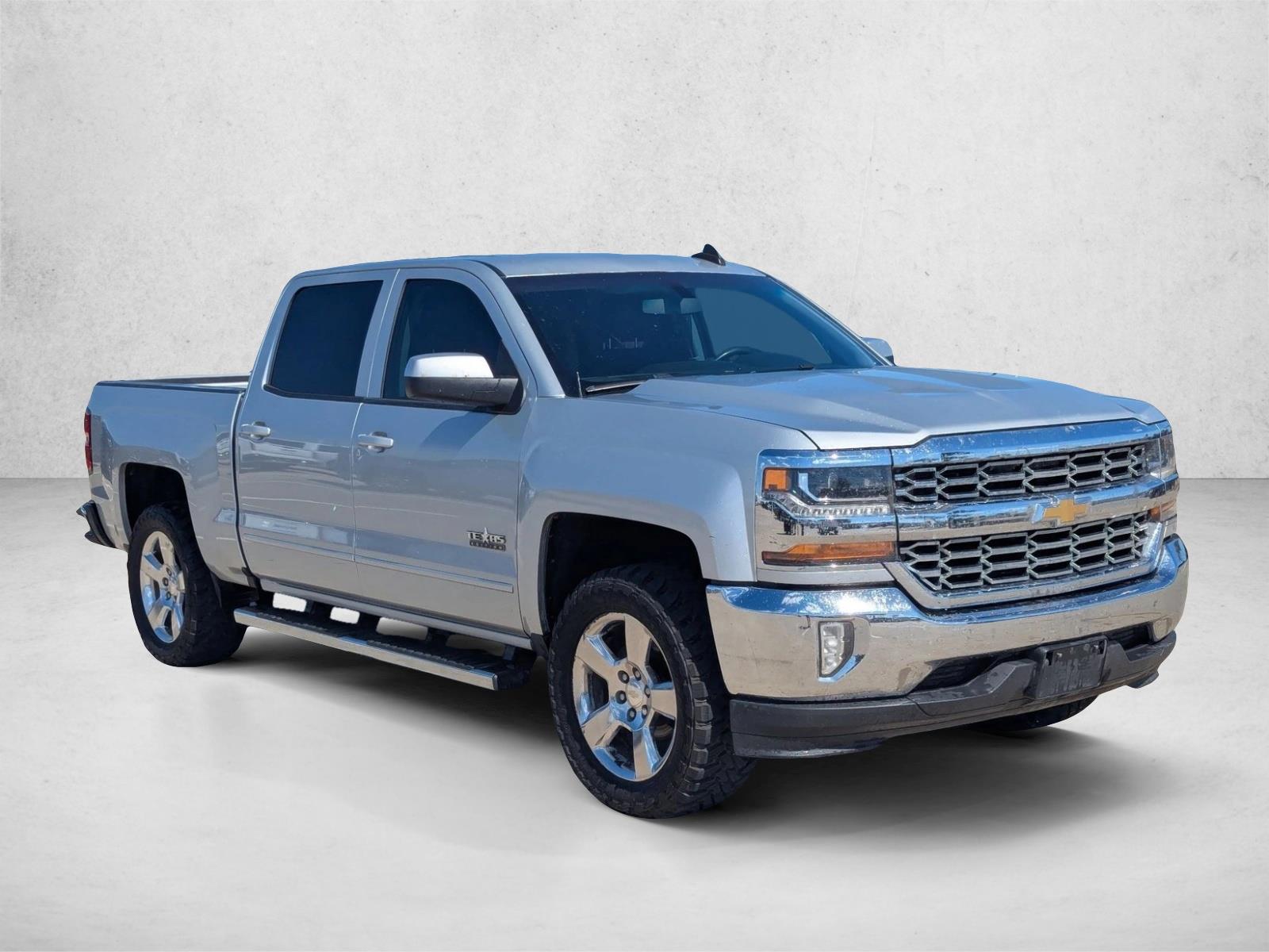 2017 Chevrolet Silverado 1500 photo 3