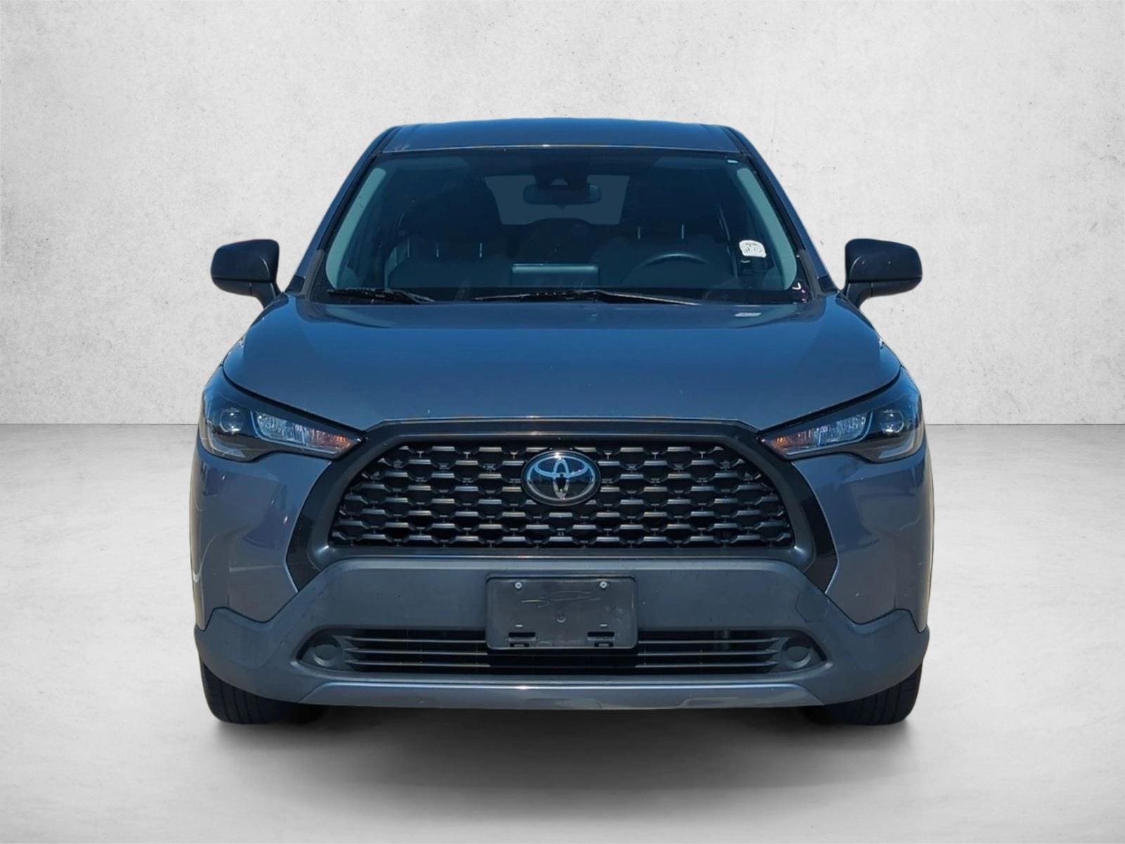 Used 2022 Toyota Corolla Cross L with VIN 7MUAAAAG7NV007041 for sale in Northfield, Minnesota