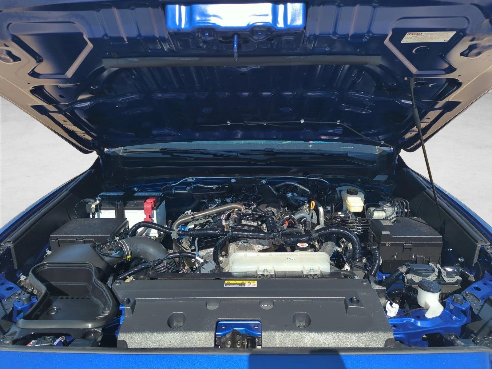 2025 Toyota Tacoma SR5 - Photo 20