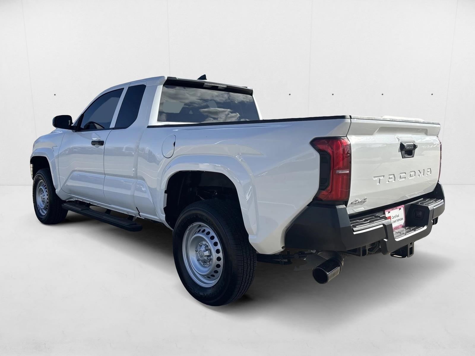 2025 Toyota Tacoma SR 4x4 XtraCab photo 3