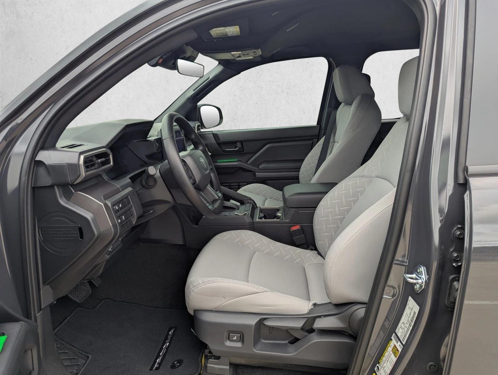 2025 Toyota Tacoma SR5 photo 3