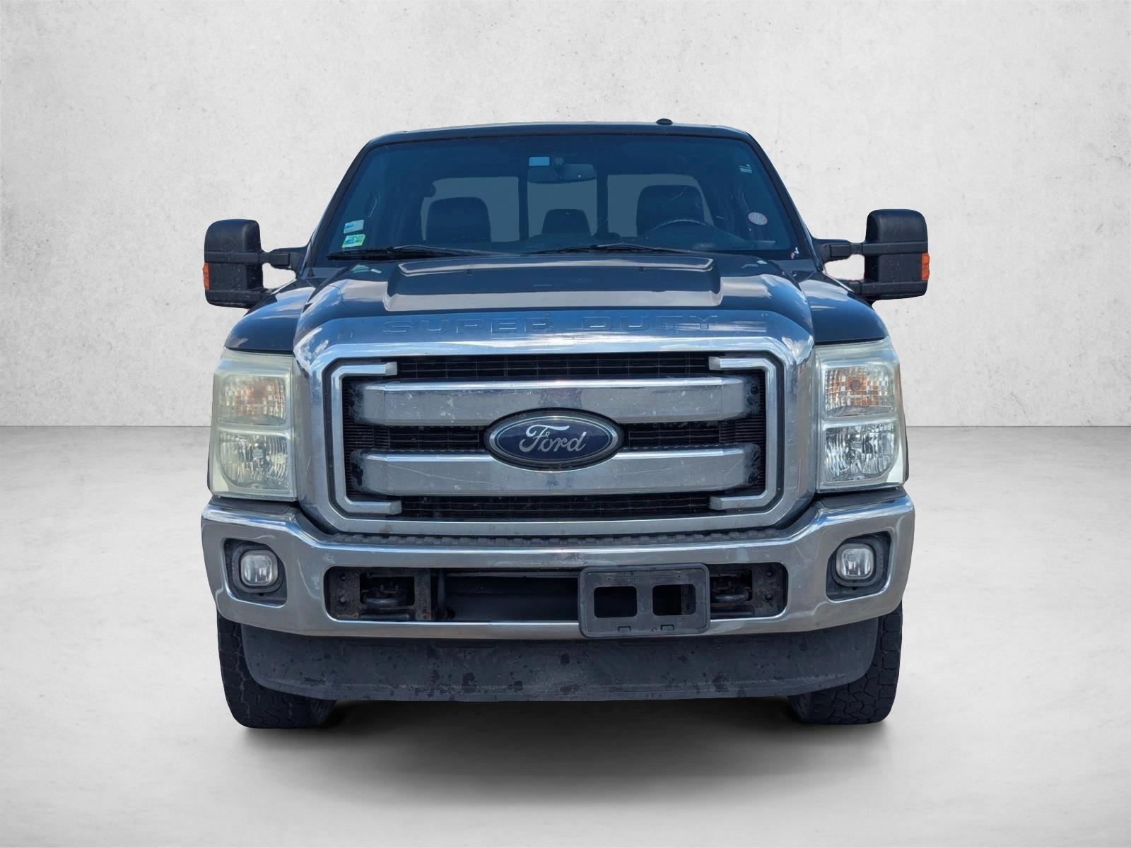 2016 Ford F-250 Lariat photo 2