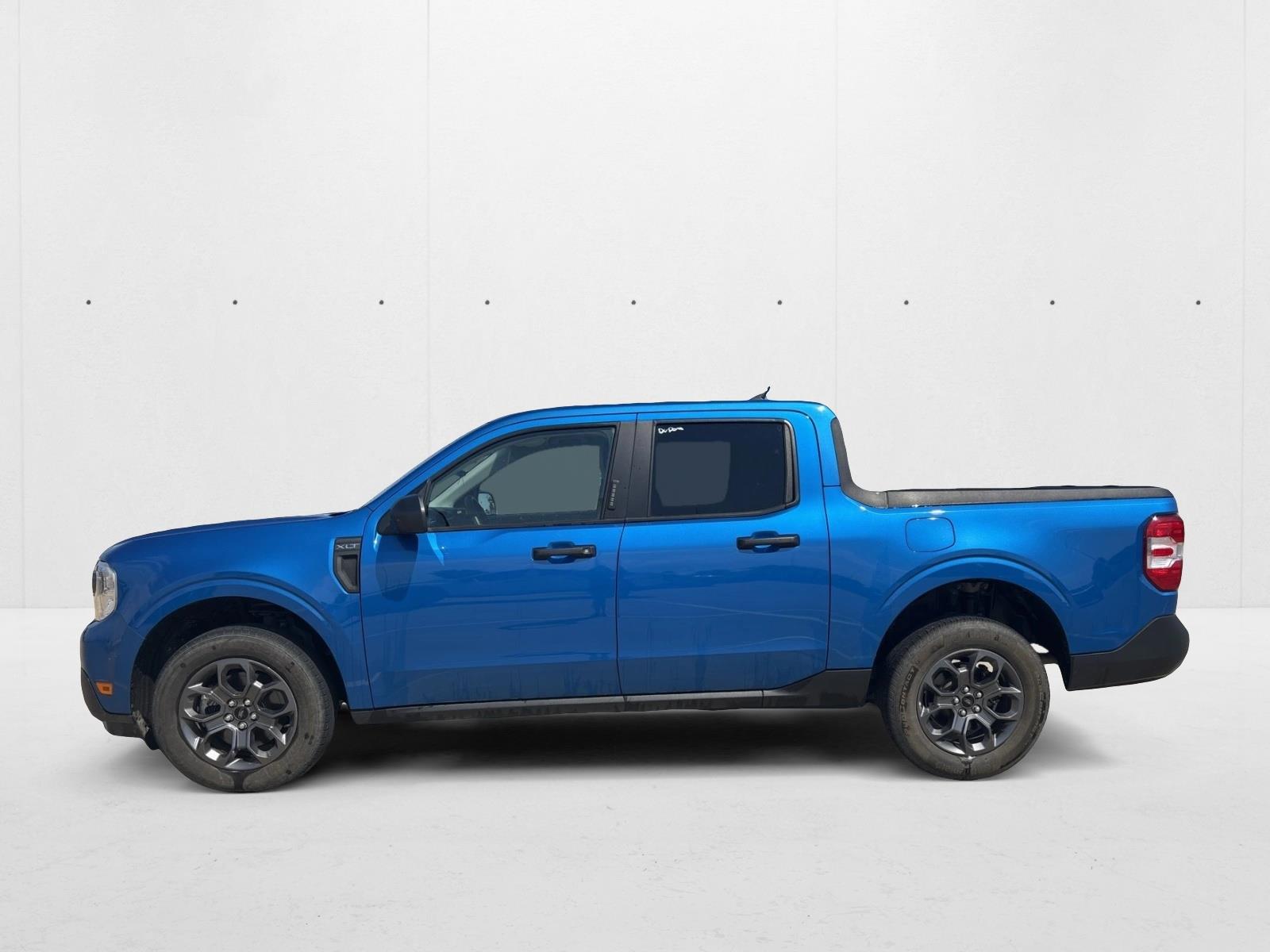 2022 Ford Maverick photo 2