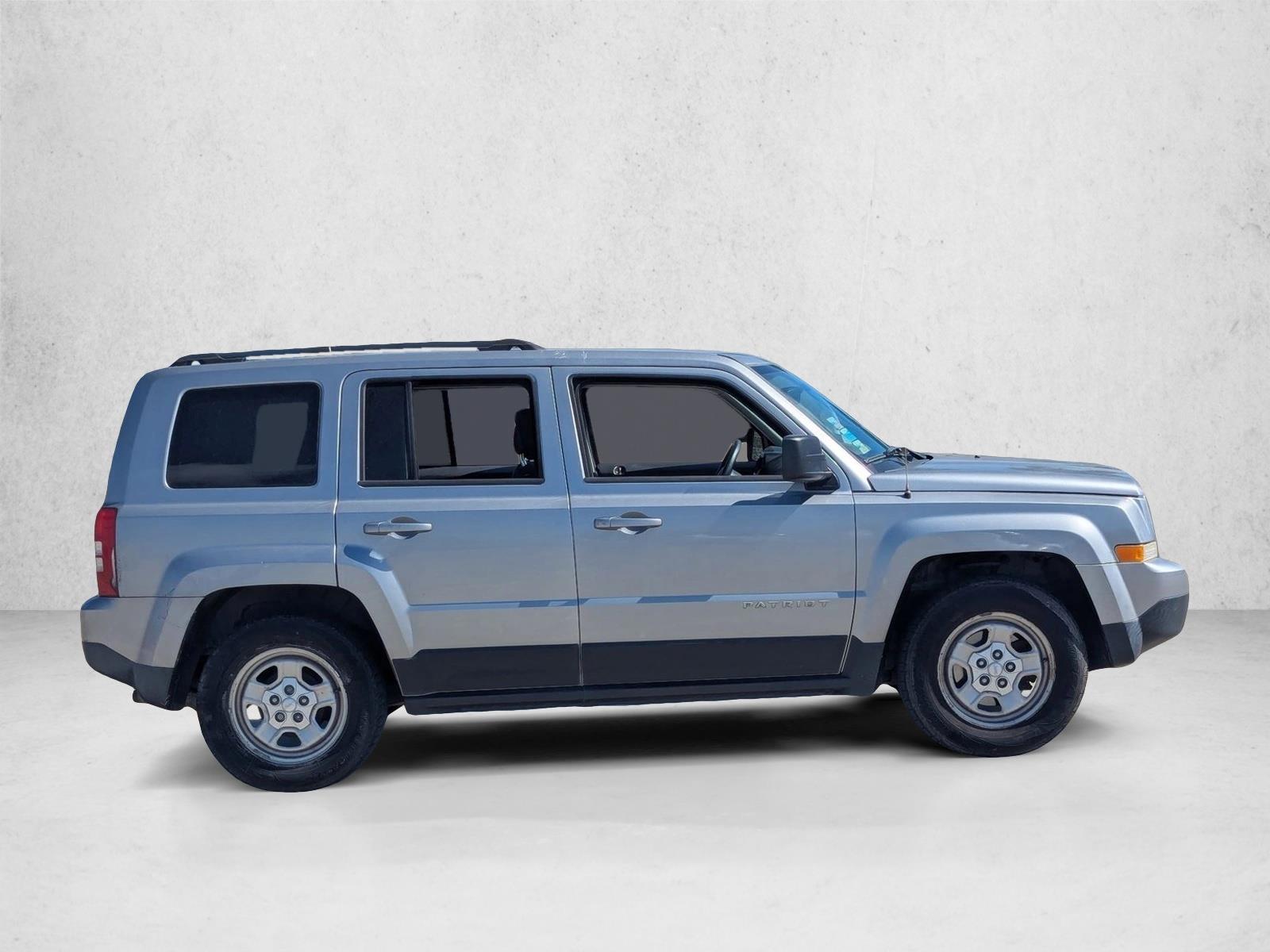 2016 Jeep Patriot Sport photo 3