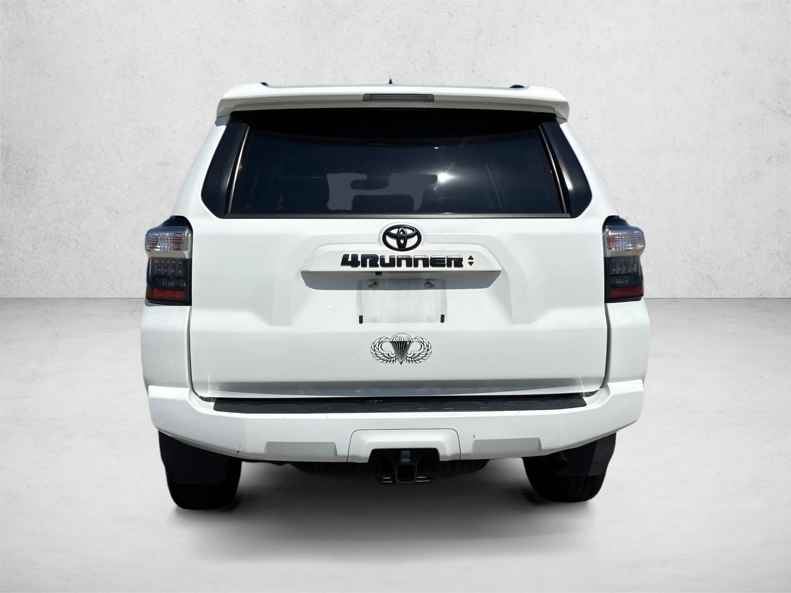 2021 Toyota 4Runner SR5 photo 4