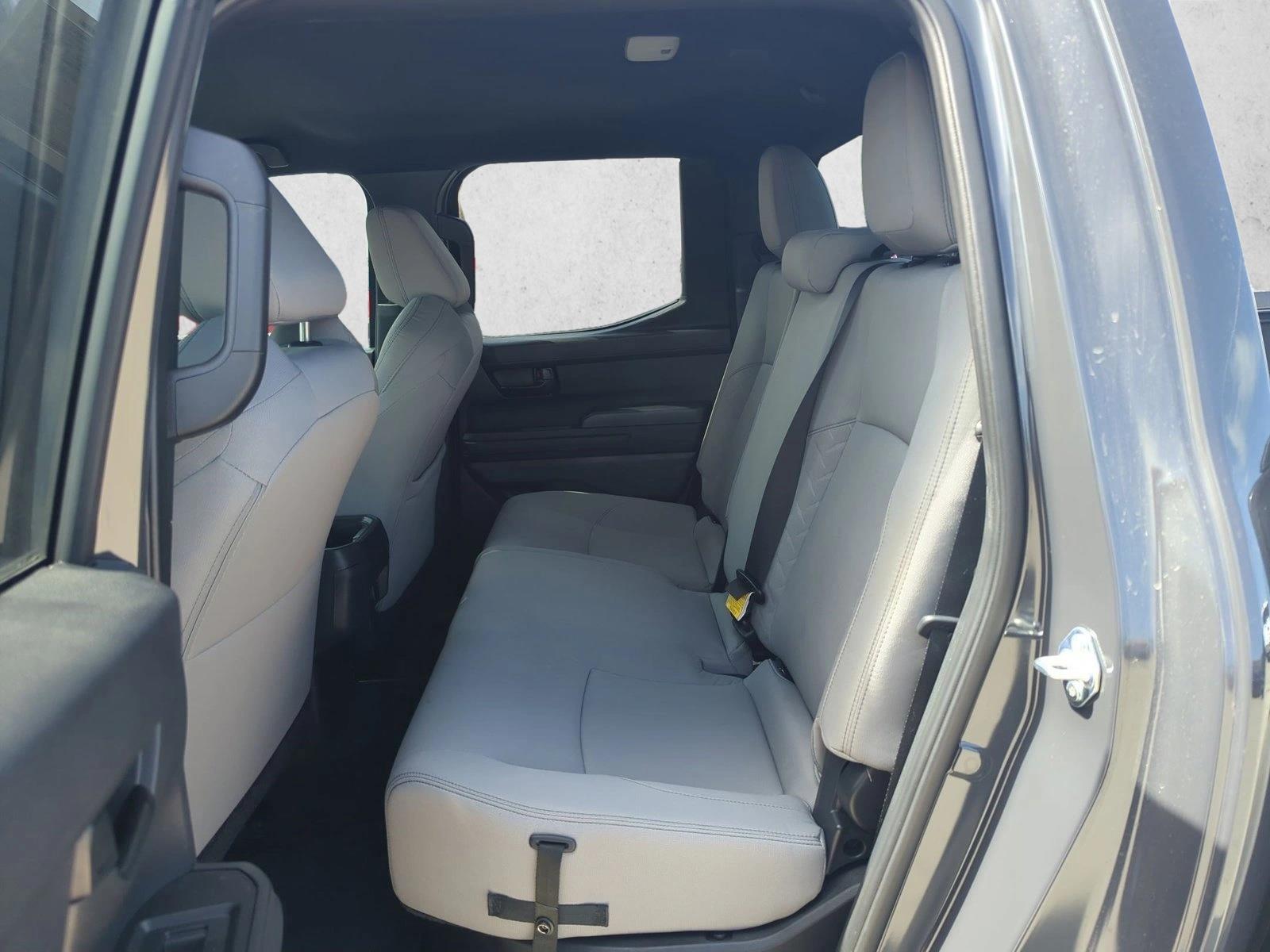 2025 Toyota Tacoma SR5 - Photo 16