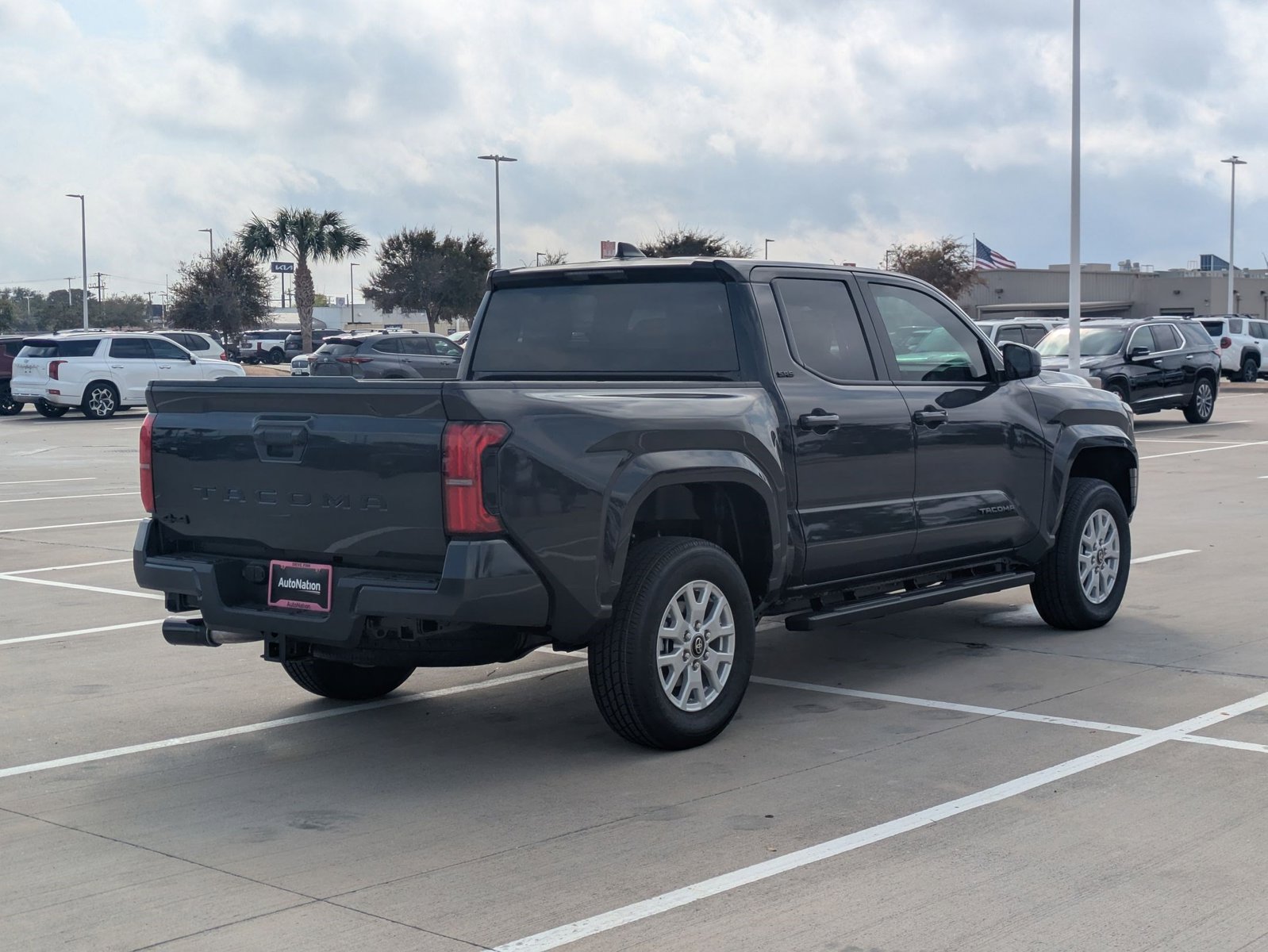 2025 Toyota Tacoma SR5 4x4 Double Cab photo 2