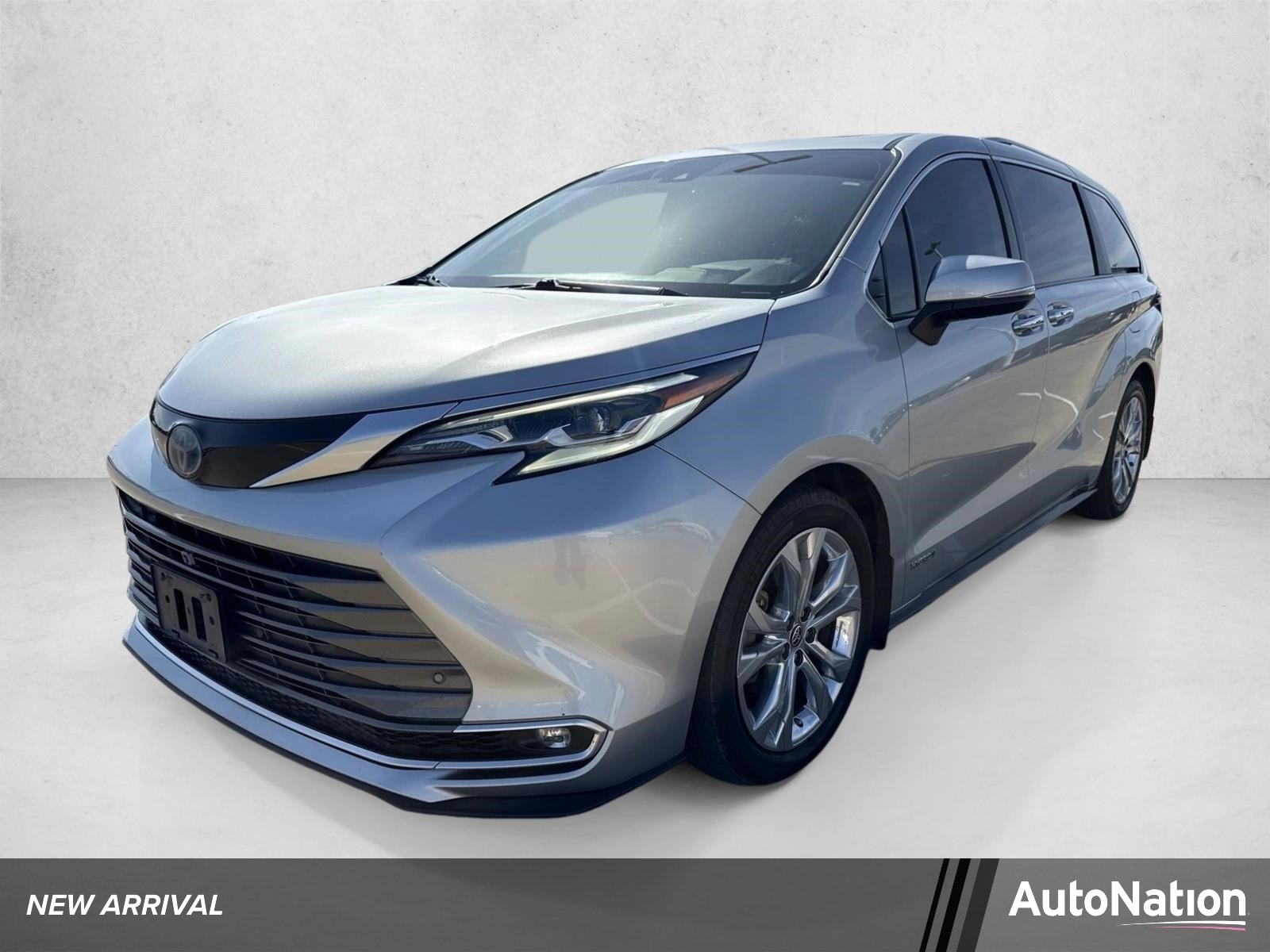 Pre-Owned 2021 Toyota Sienna Platinum 7 Passenger