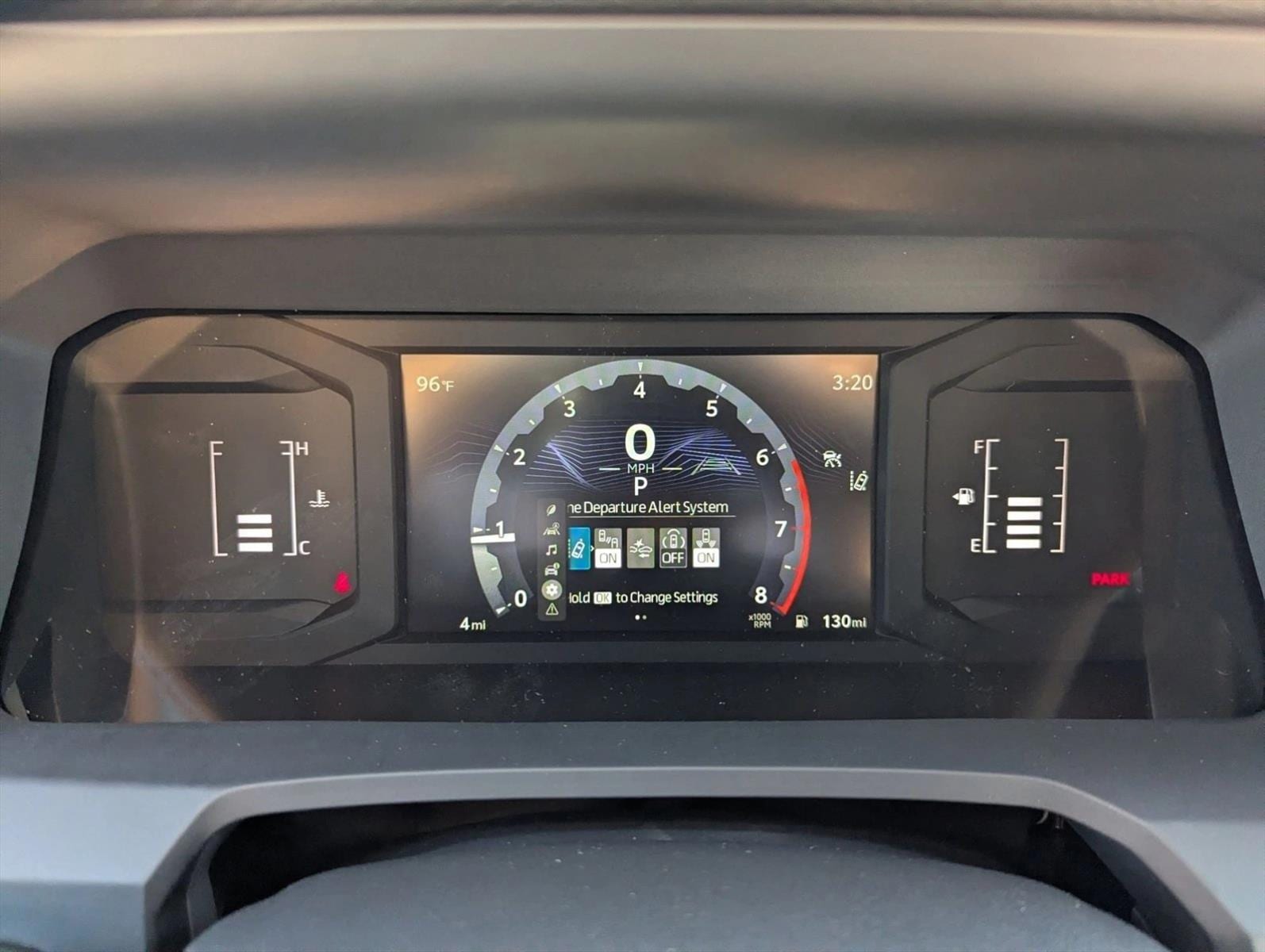 2025 Toyota Tacoma SR5 - Photo 12