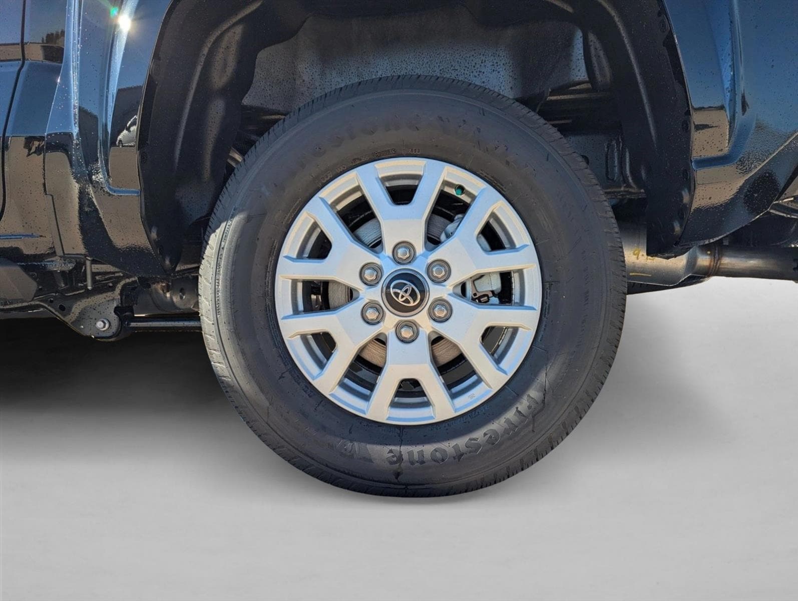 2025 Toyota Tacoma SR5 - Photo 11