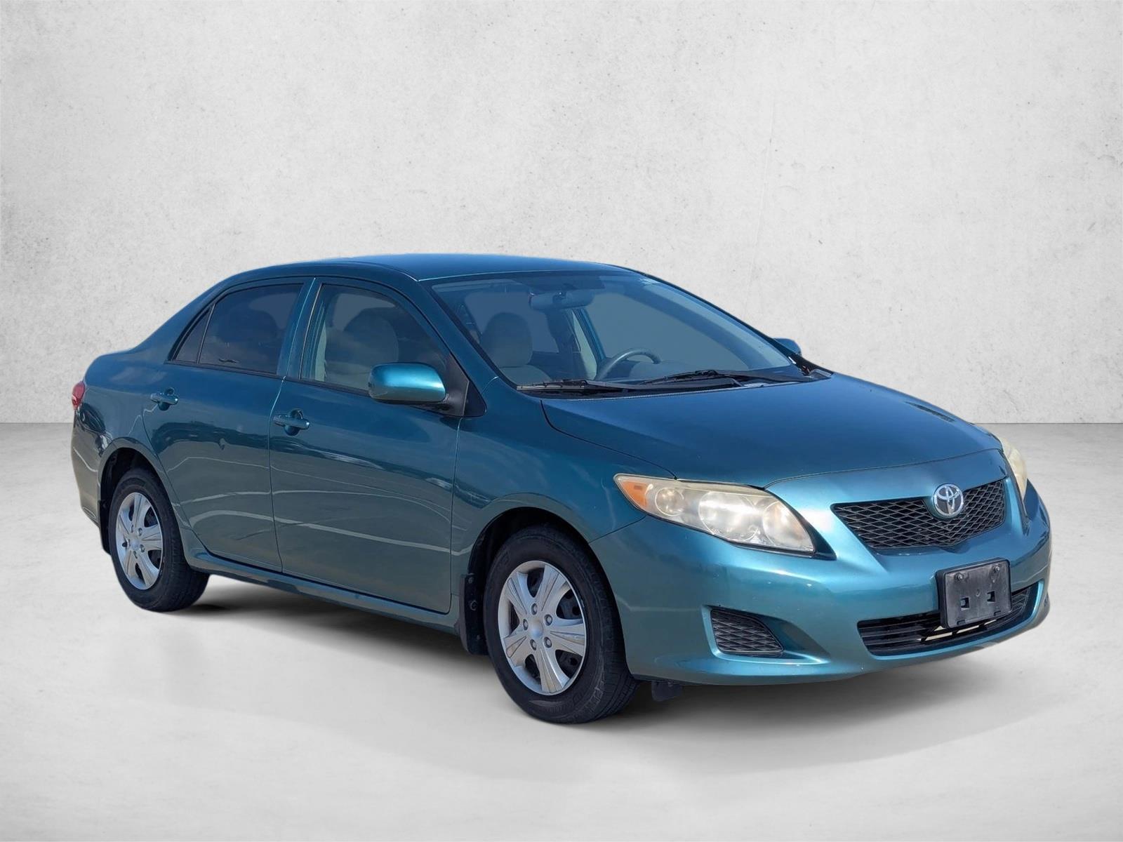 2010 Toyota Corolla LE photo 3