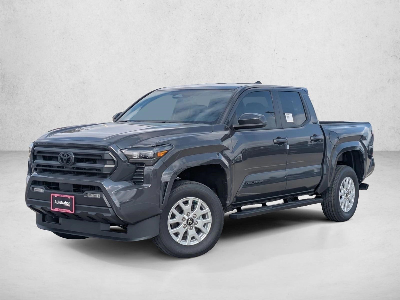 2025 Toyota Tacoma SR5's photo