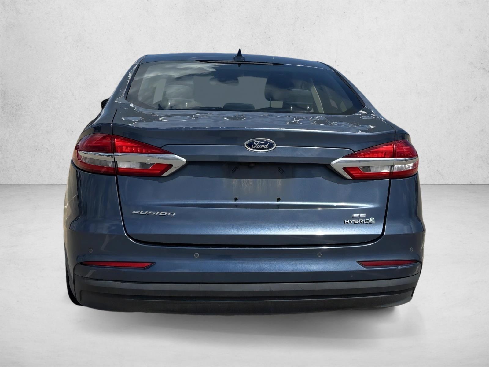 2019 Ford Fusion Hybrid SE photo 4
