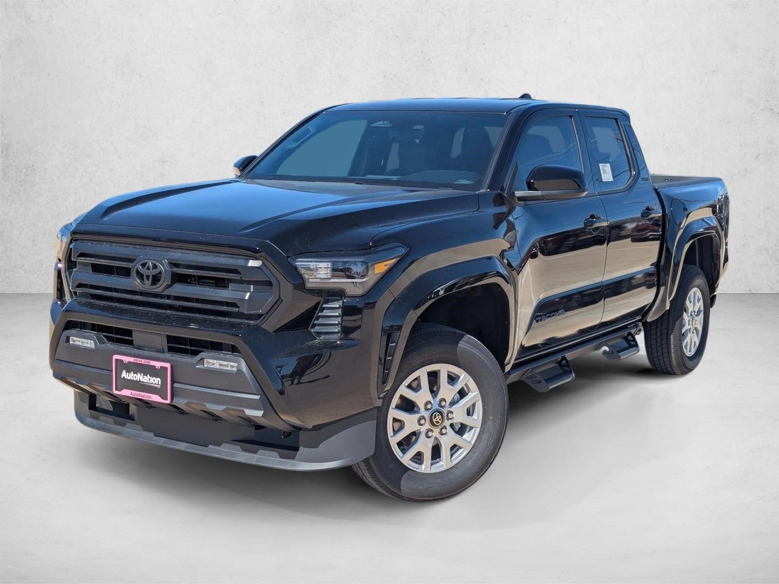 2025 Toyota Tacoma SR5's photo