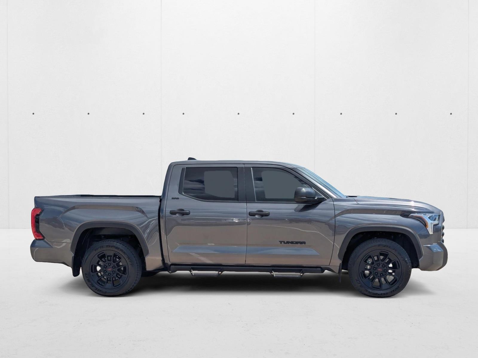 2025 Toyota Tundra SR5 photo 4