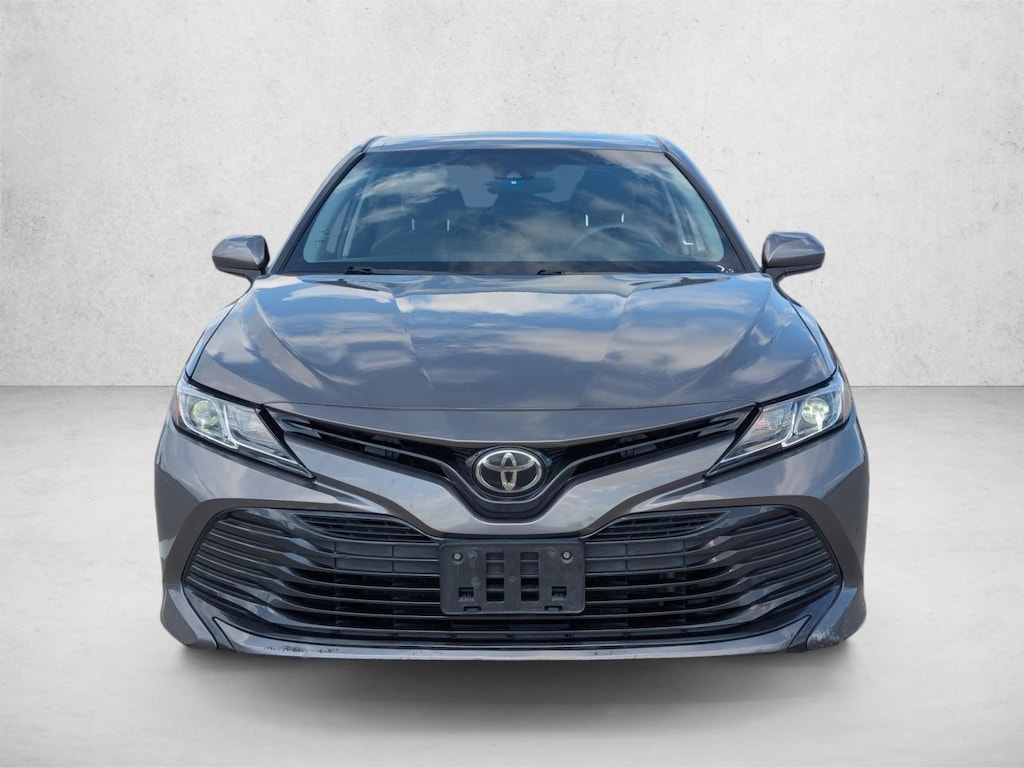 Used 2018 Toyota Camry LE Sedan