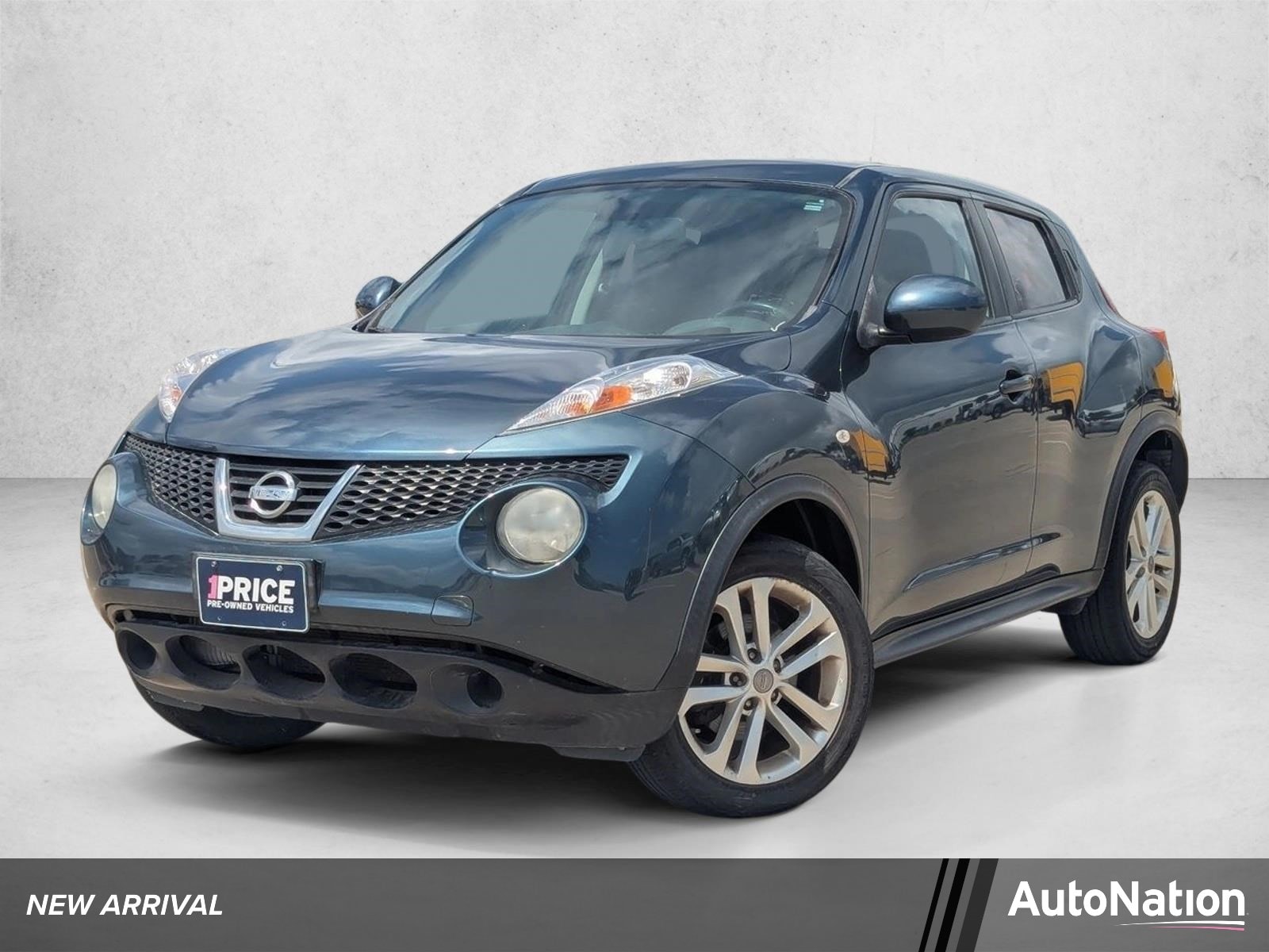 2013 Nissan Juke SV FWD CVT's photo