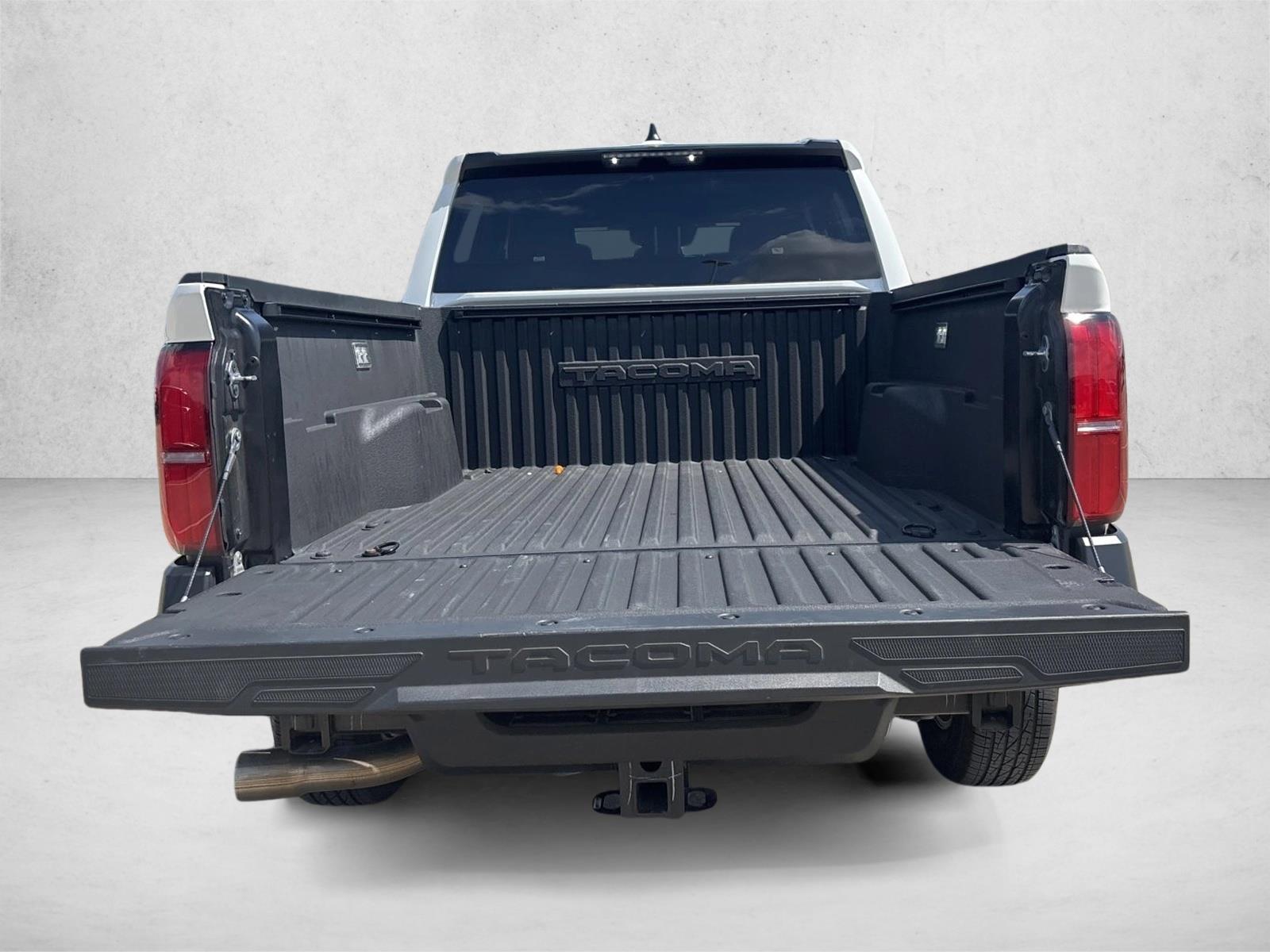 2025 Toyota Tacoma SR Double Cab photo 4