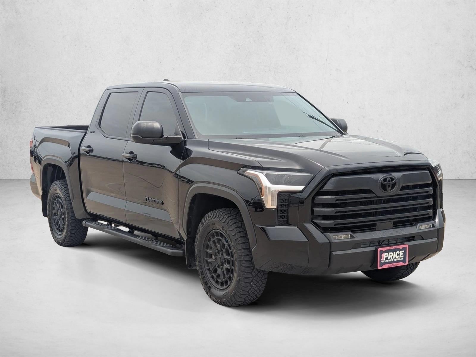 2025 Toyota Tundra SR5 - Photo 3