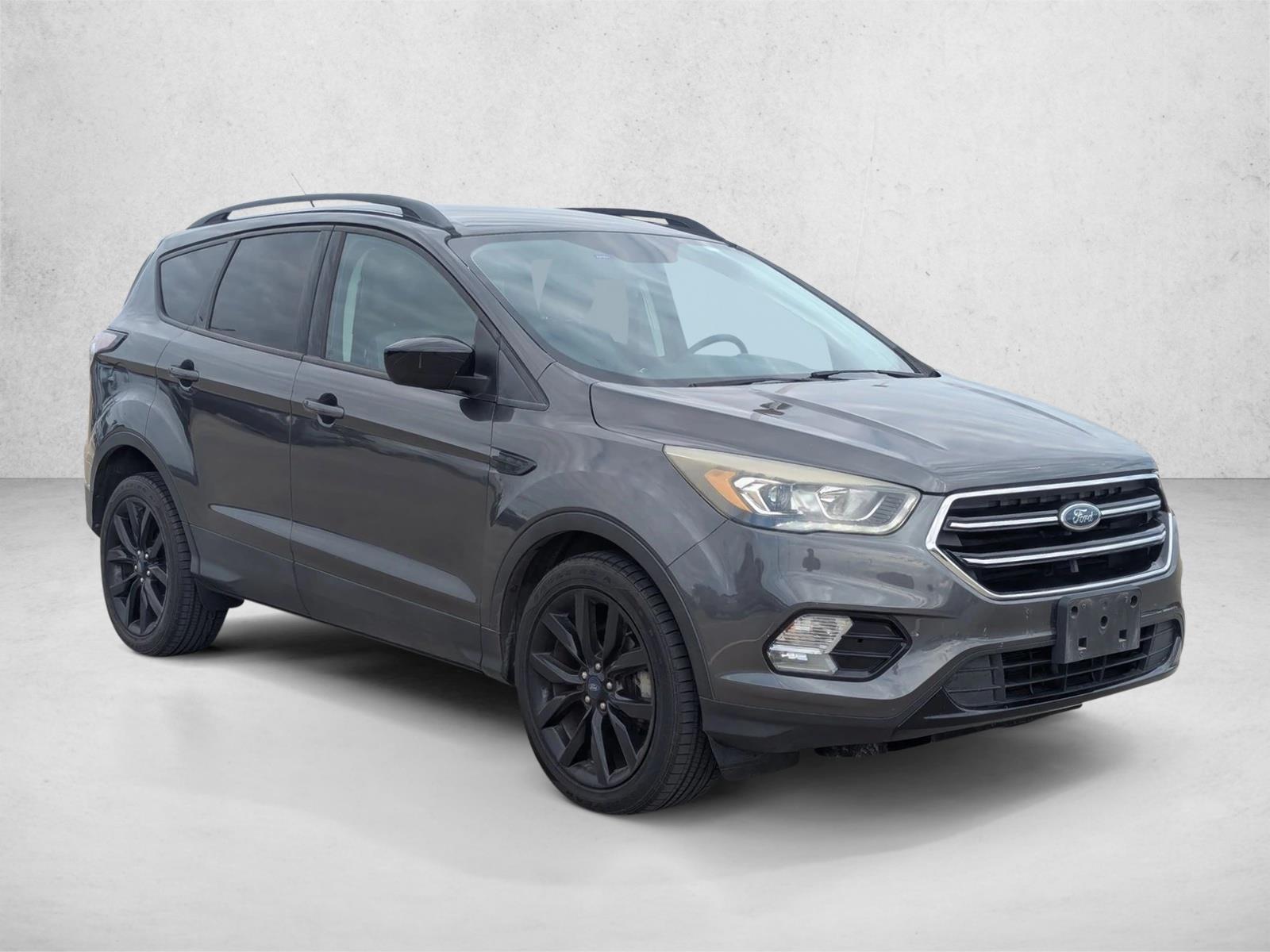 2018 Ford Escape SE photo 3